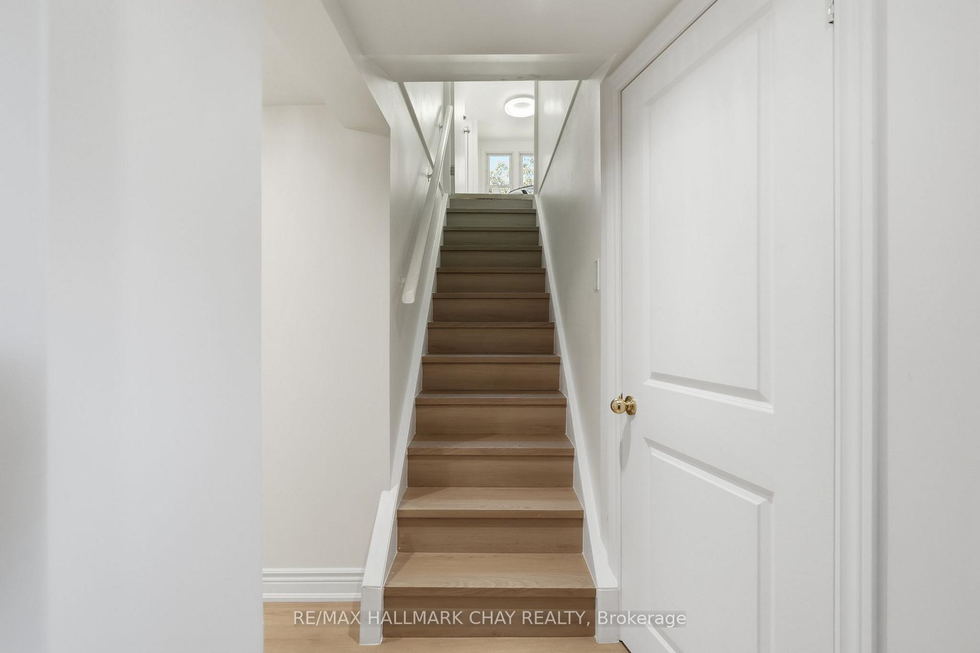 Photo 18 of 174 St Vincent Street, Barrie, Codrington — HOMEH
