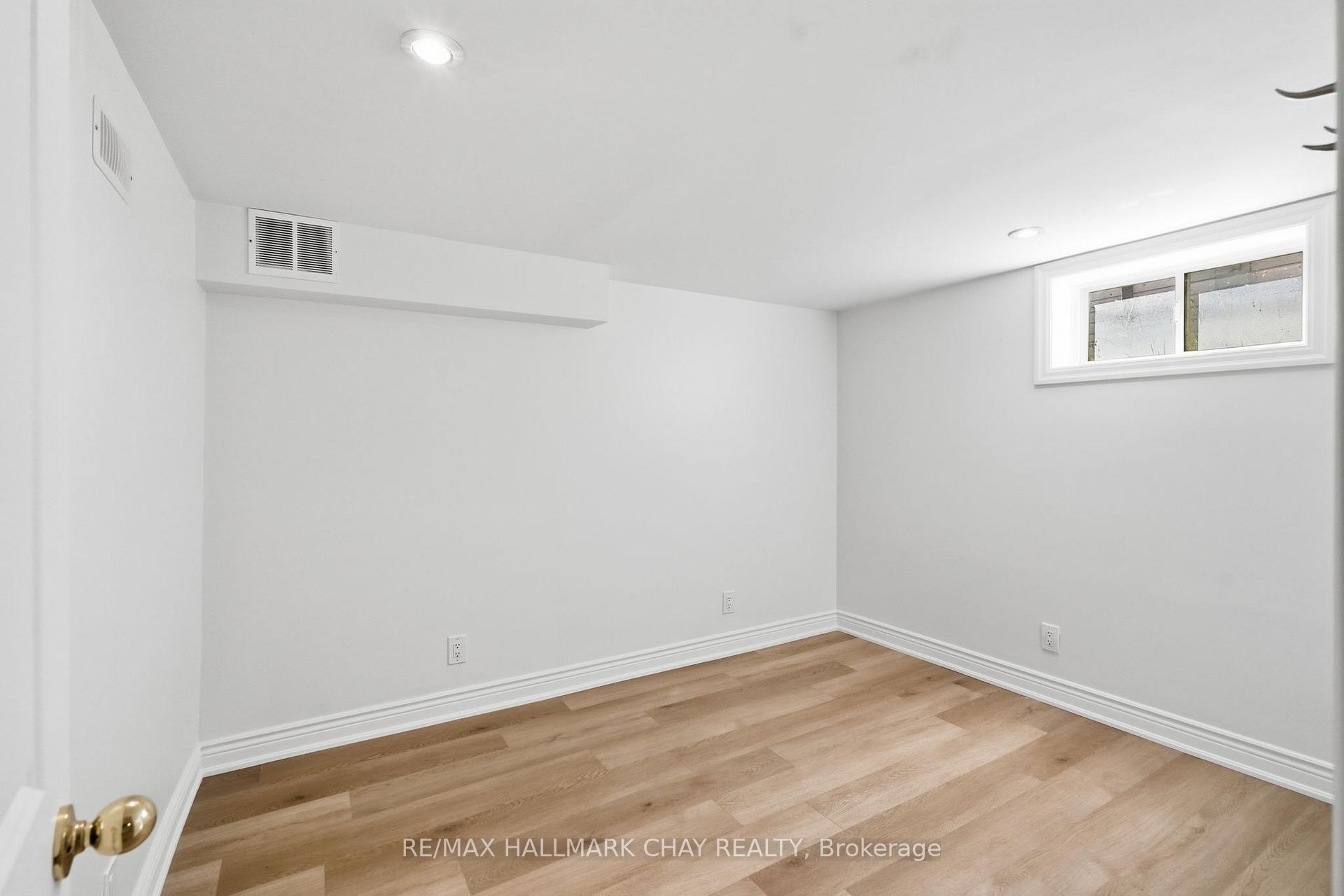 Photo 21 of 174 St Vincent Street, Barrie, Codrington — HOMEH