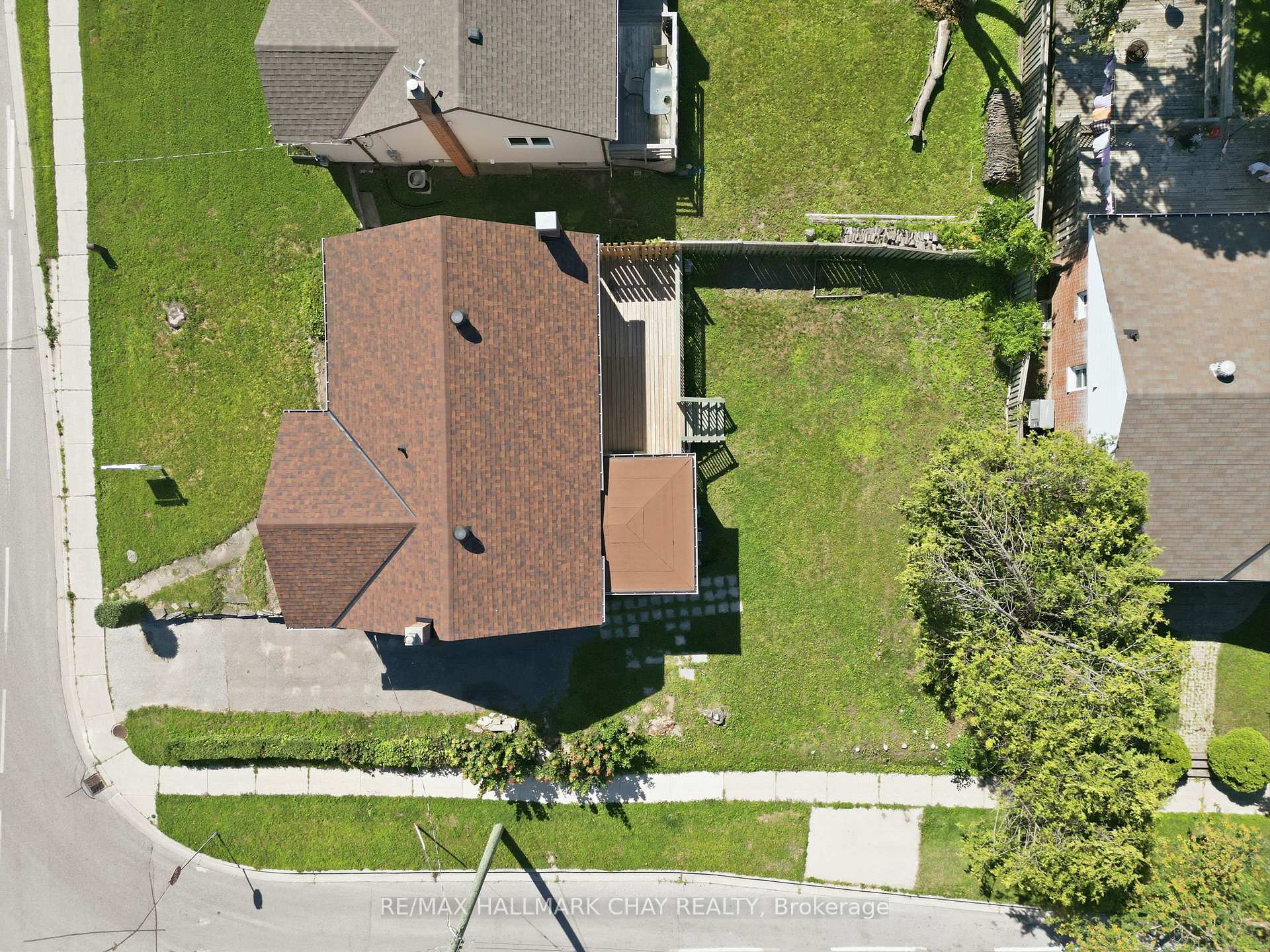 Photo 35 of 174 St Vincent Street, Barrie, Codrington — HOMEH