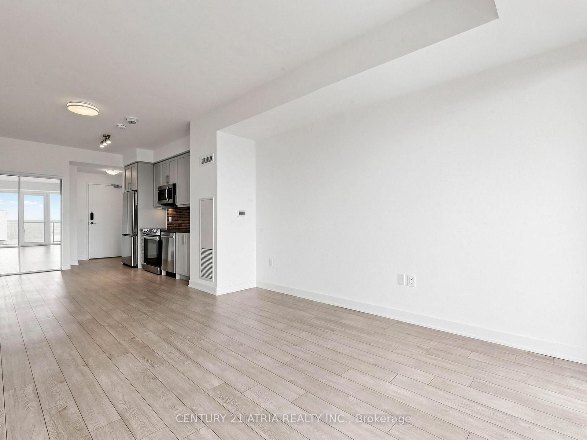 Photo 8 of Unit 2405, 105 Oneida Crescent, Richmond Hill, Langstaff — HOMEH