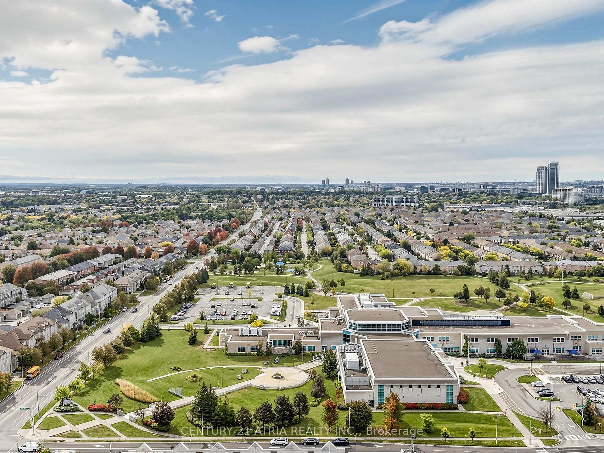 Photo 19 of Unit 2405, 105 Oneida Crescent, Richmond Hill, Langstaff — HOMEH