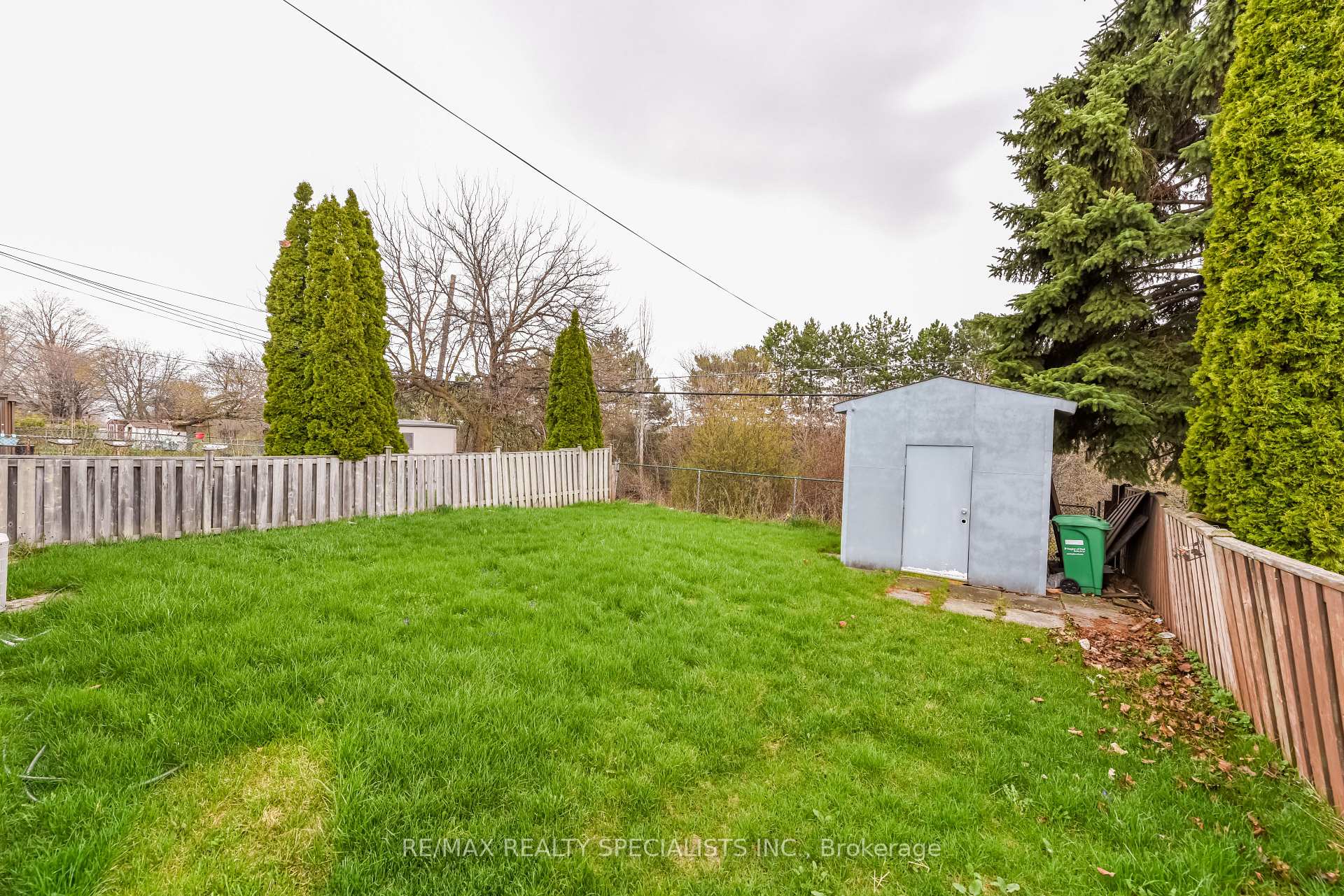 Photo 38 of Unit Upper Portion, 137 Avondale Boulevard, Brampton, Avondale — HOMEH