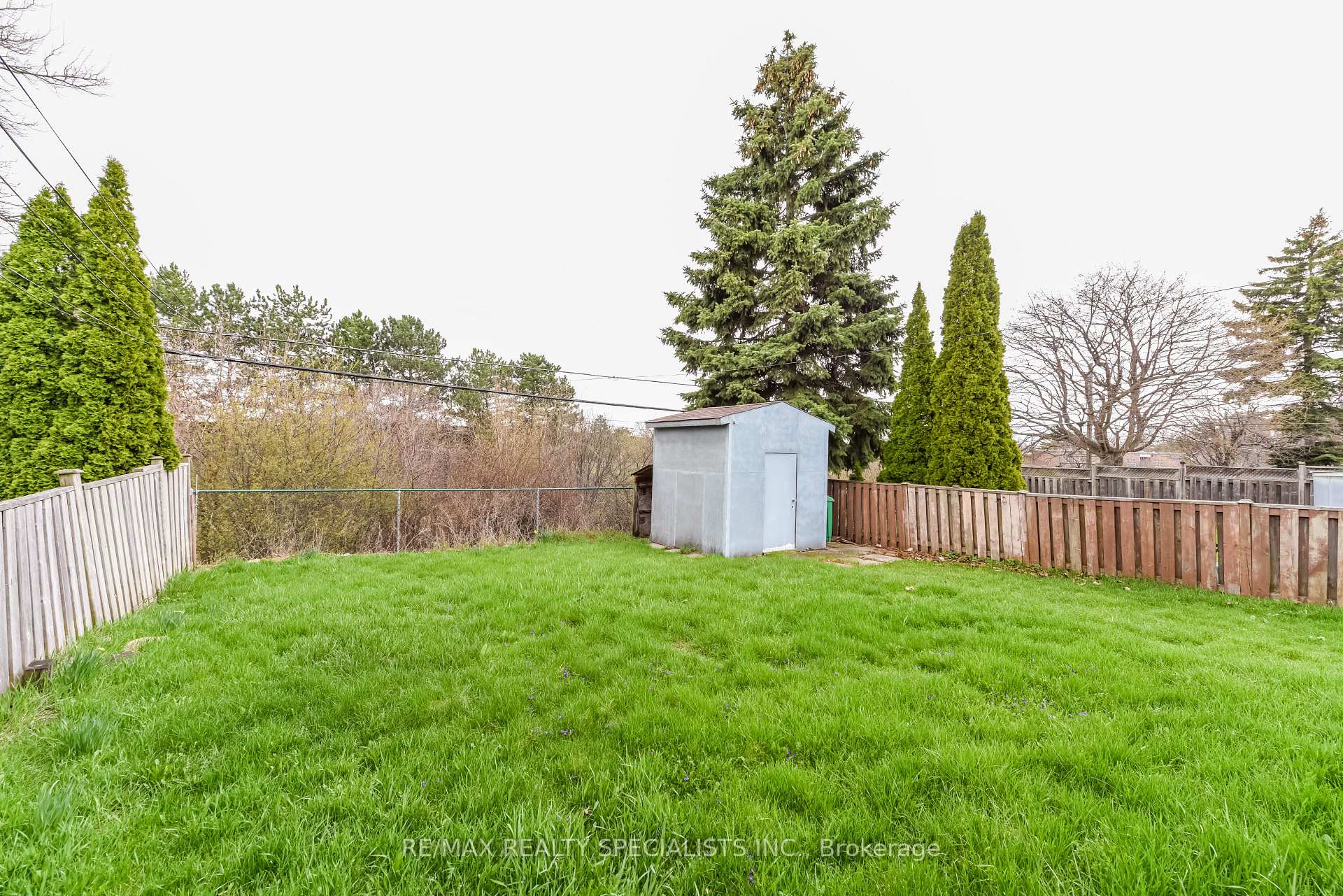 Photo 39 of Unit Upper Portion, 137 Avondale Boulevard, Brampton, Avondale — HOMEH