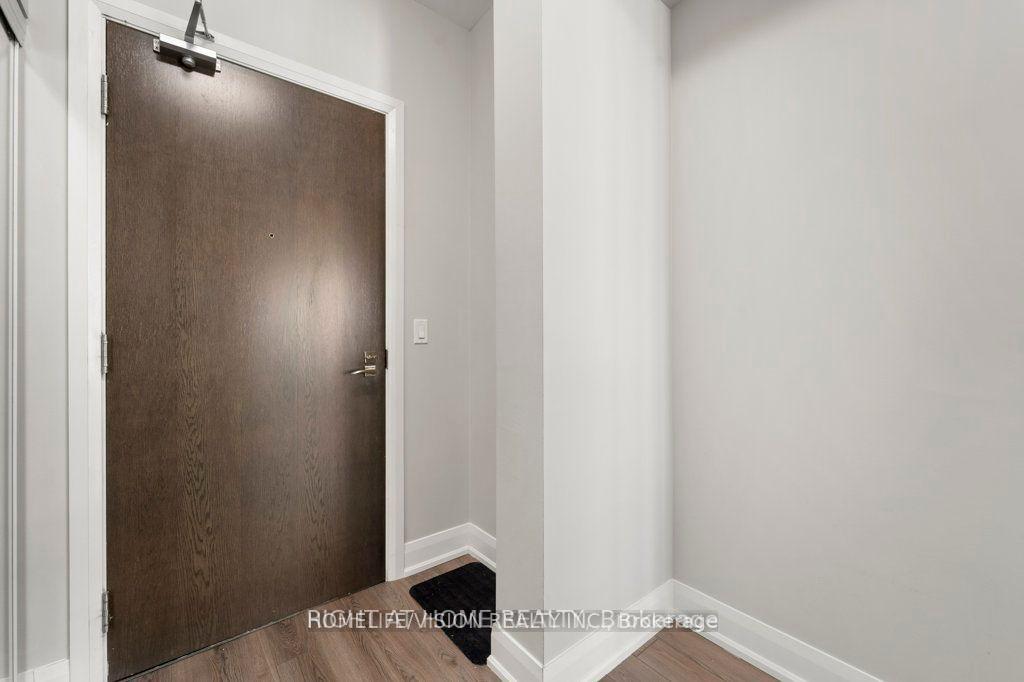 Photo 2 of Unit 2505, 2900 Hwy 7, Vaughan, Concord — HOMEH
