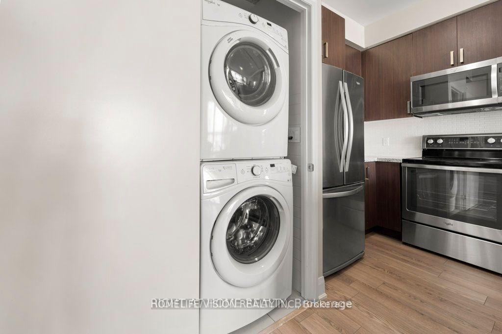 Photo 5 of Unit 2505, 2900 Hwy 7, Vaughan, Concord — HOMEH