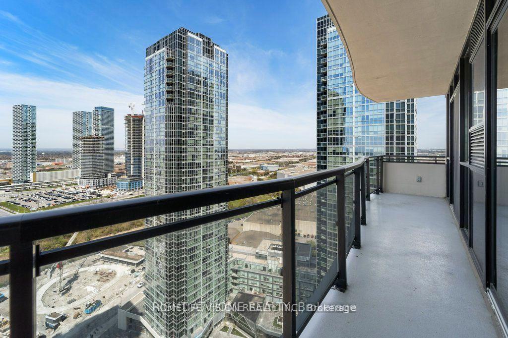 Photo 14 of Unit 2505, 2900 Hwy 7, Vaughan, Concord — HOMEH