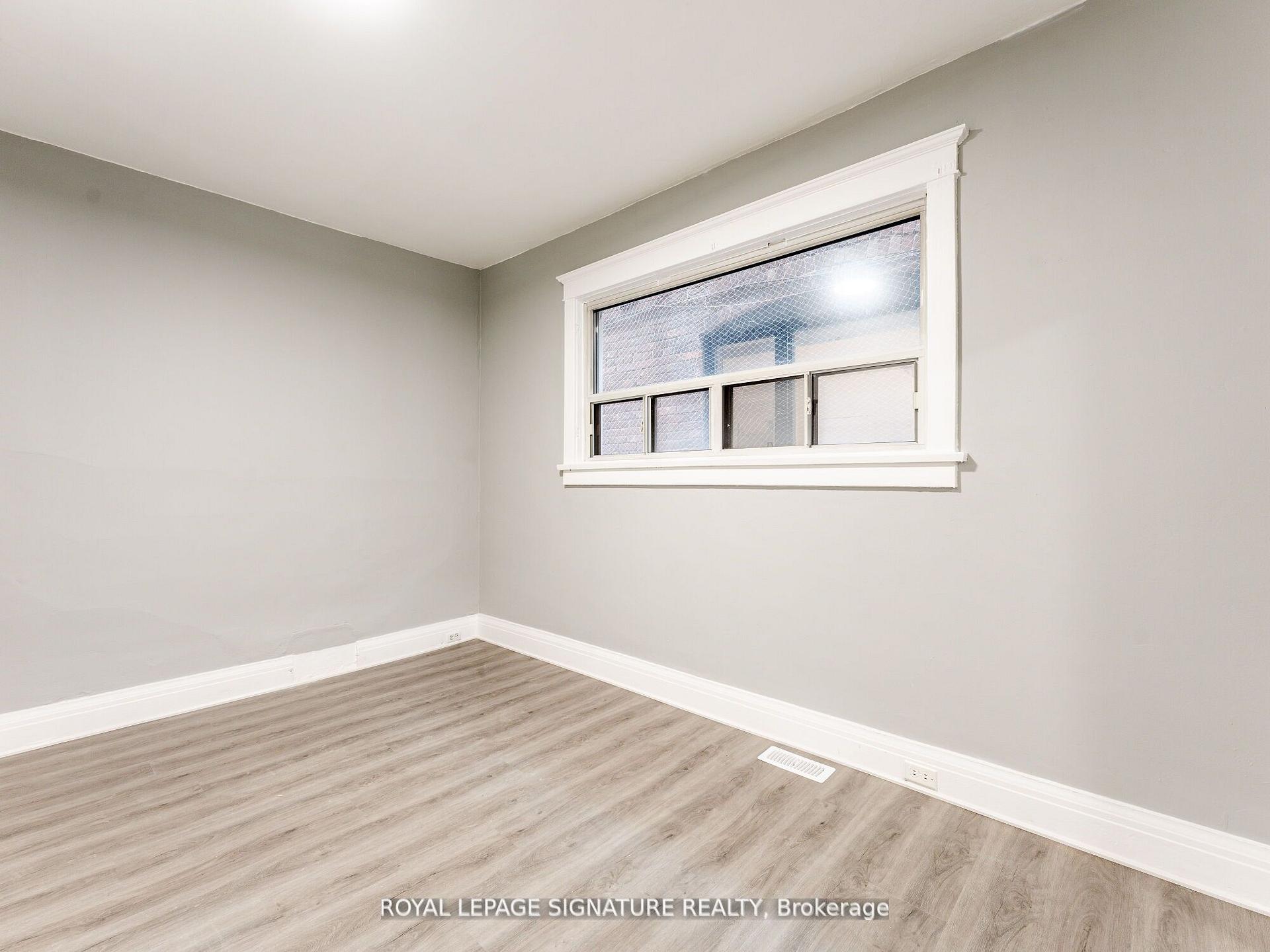 Photo 7 of 1070 Shaw Street, Toronto, Dovercourt-Wallace Emerson-Junction — HOMEH