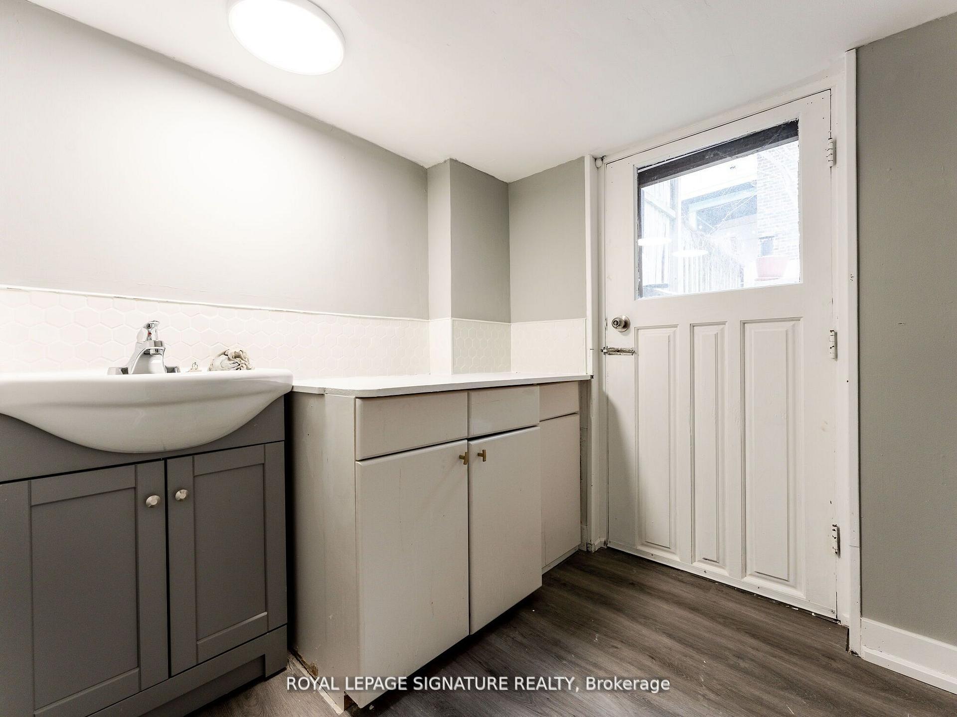 Photo 14 of 1070 Shaw Street, Toronto, Dovercourt-Wallace Emerson-Junction — HOMEH