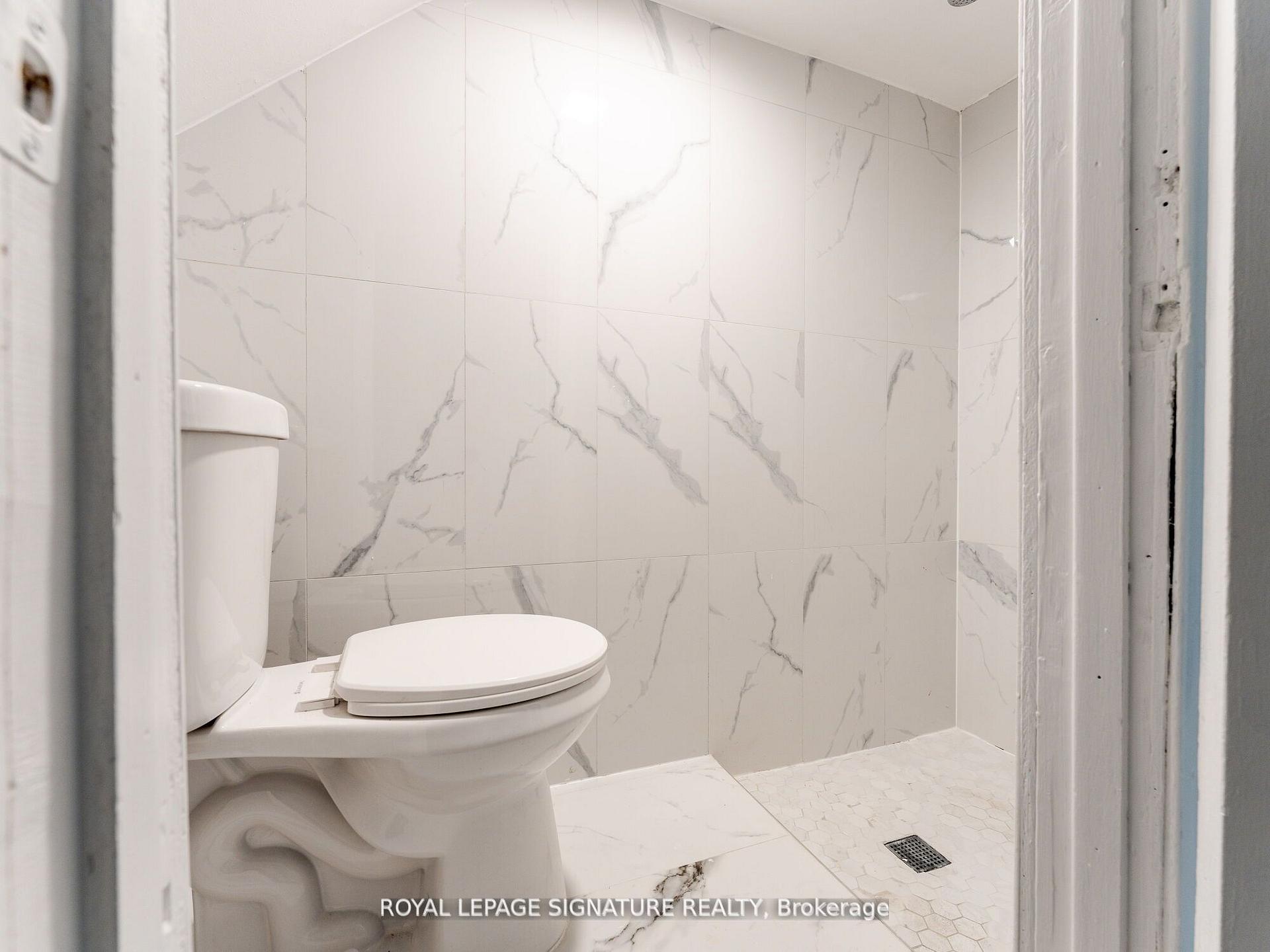 Photo 17 of 1070 Shaw Street, Toronto, Dovercourt-Wallace Emerson-Junction — HOMEH