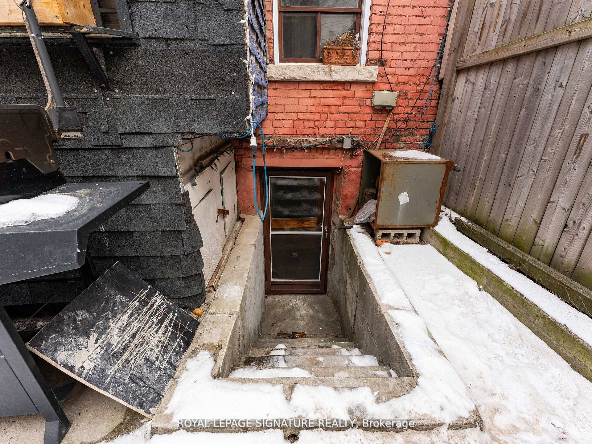 Photo 19 of 1070 Shaw Street, Toronto, Dovercourt-Wallace Emerson-Junction — HOMEH