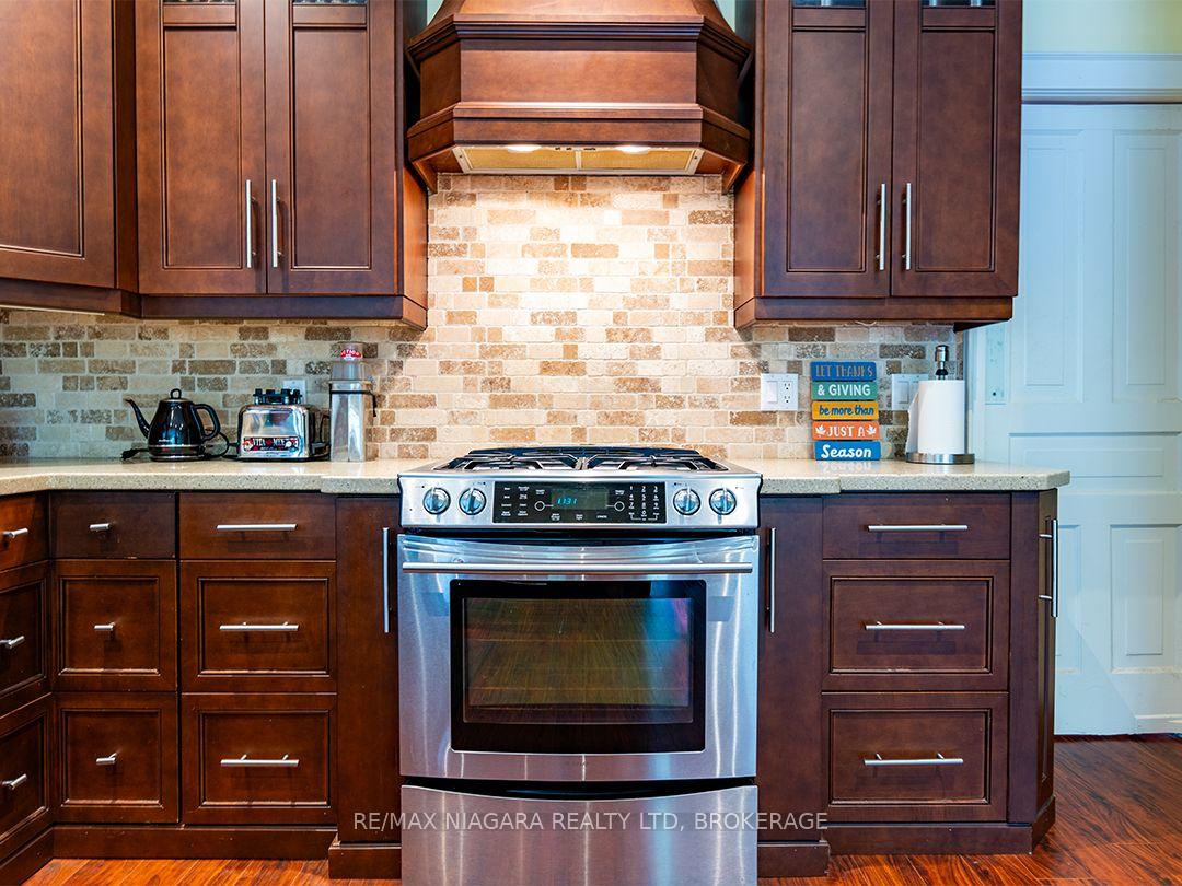 Photo 9 of 2391 Firelane 2 Road, Port Colborne, Sherkston — HOMEH