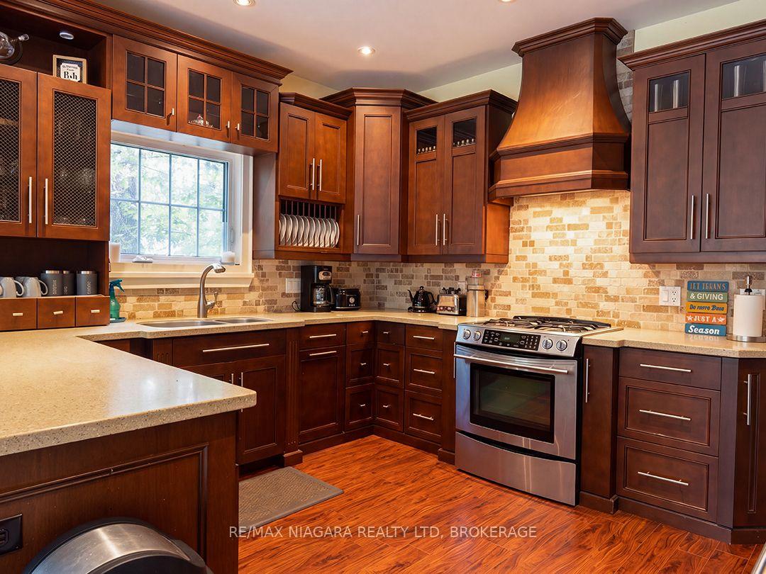 Photo 11 of 2391 Firelane 2 Road, Port Colborne, Sherkston — HOMEH