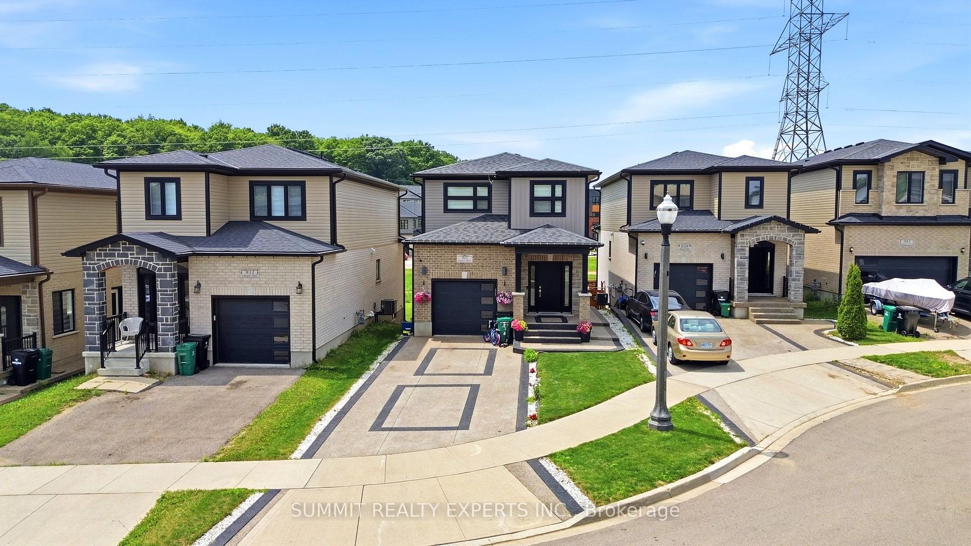 Photo 49 of 935 Chapel Hill Court, Kitchener, Brigadoon — HOMEH