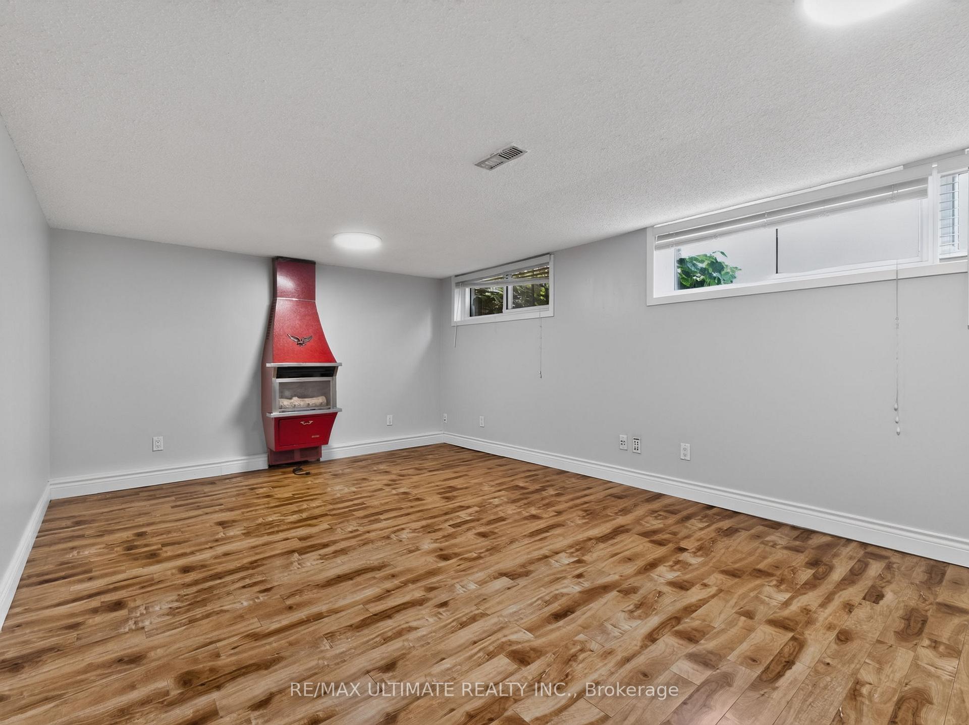 Photo 8 of 5 Mandarin Road, Scarborough, Cliffcrest — HOMEH