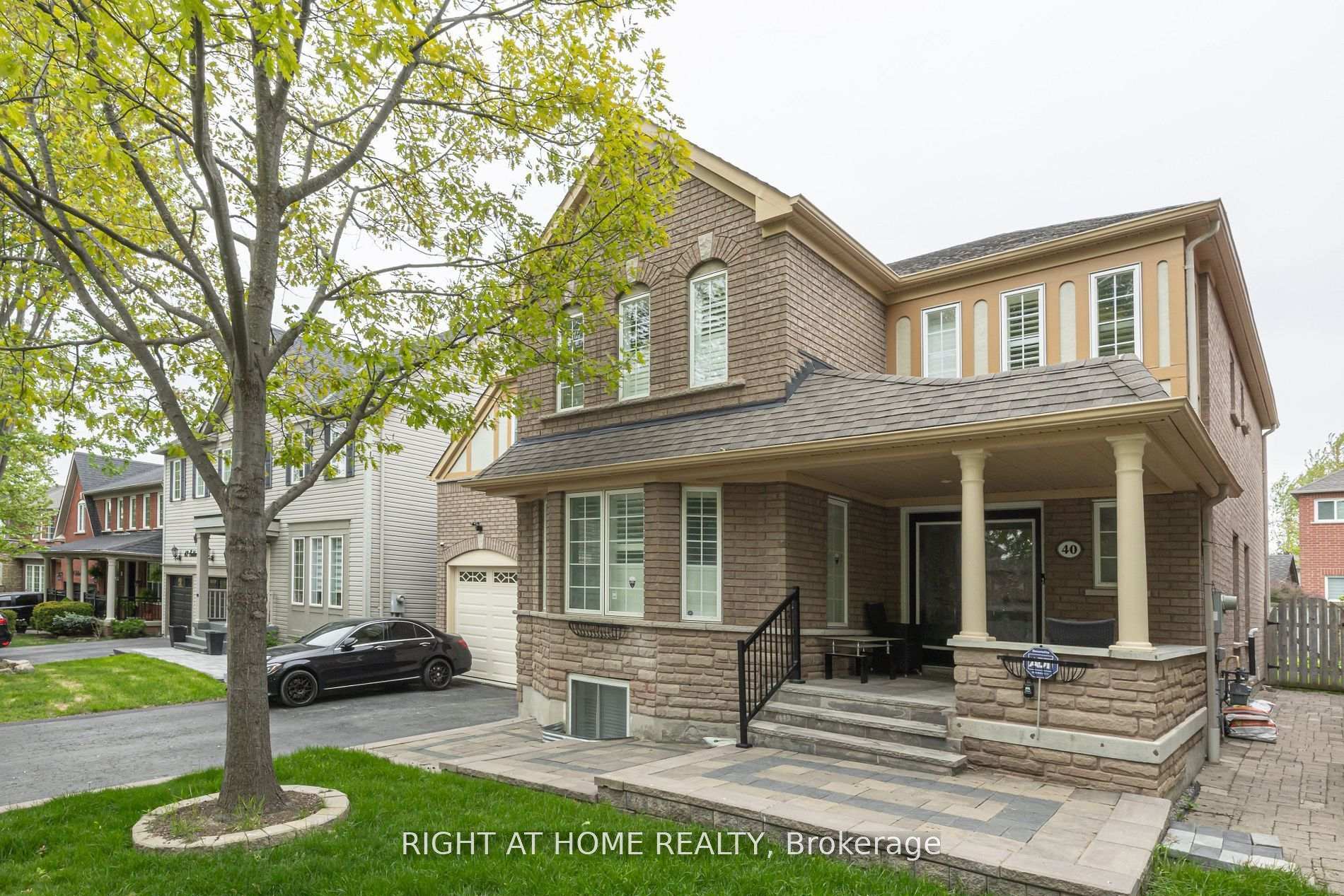 Photo 2 of 40 Sabbe Crescent, Ajax, Northwest Ajax — HOMEH