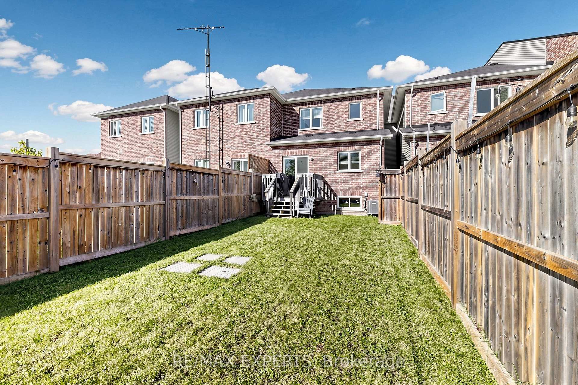 Photo 19 of 1303 Bardeau Street, Innisfil, Lefroy — HOMEH