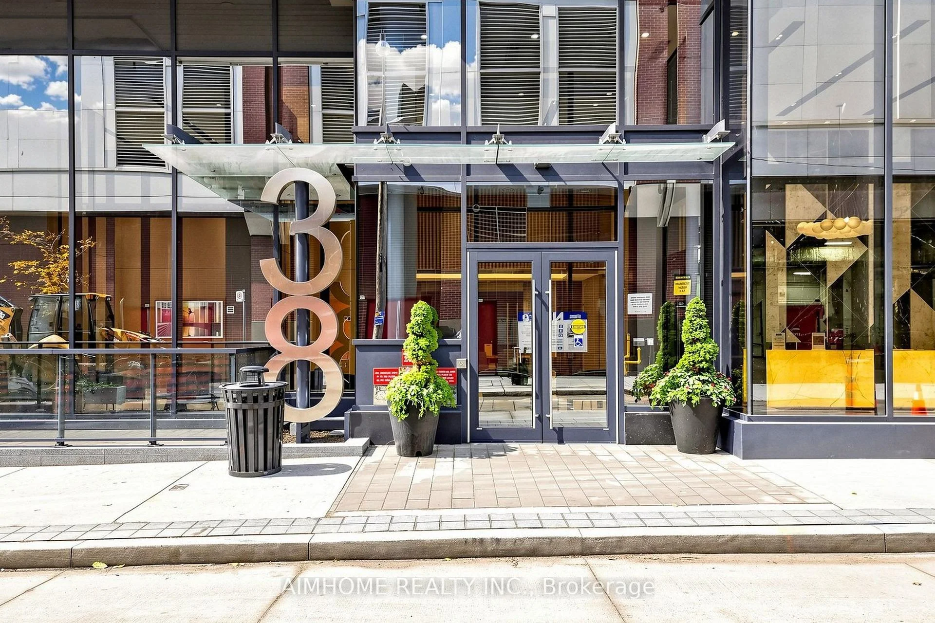 Photo 4 of Unit 710, 38 Widmer Street, Toronto, Waterfront Communities — HOMEH