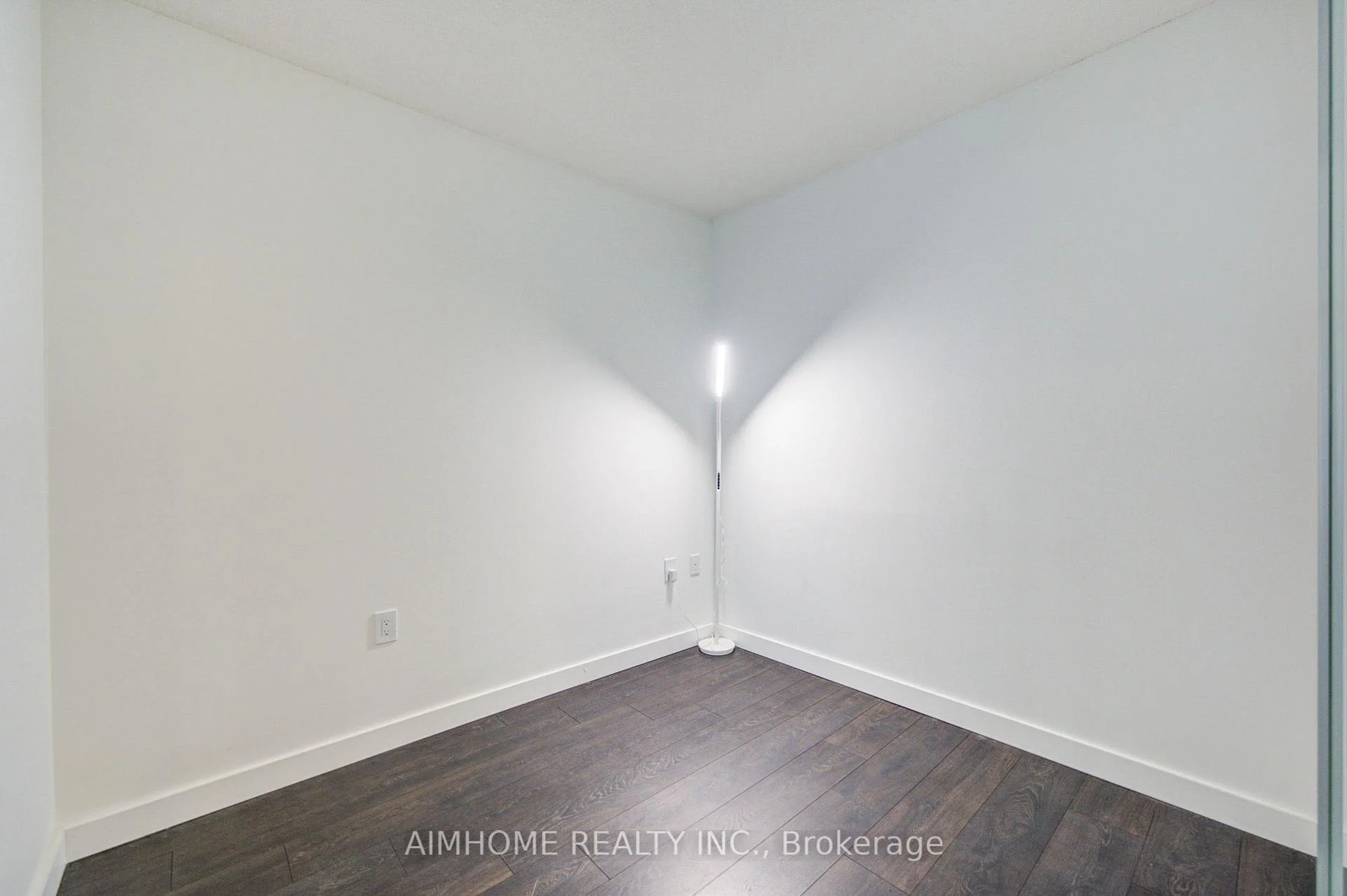 Photo 18 of Unit 710, 38 Widmer Street, Toronto, Waterfront Communities — HOMEH