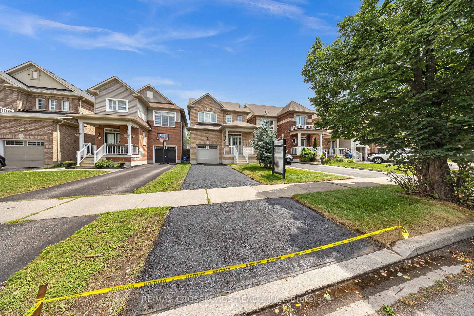 Photo 11 of 138 Angus Drive, Ajax, Central — HOMEH