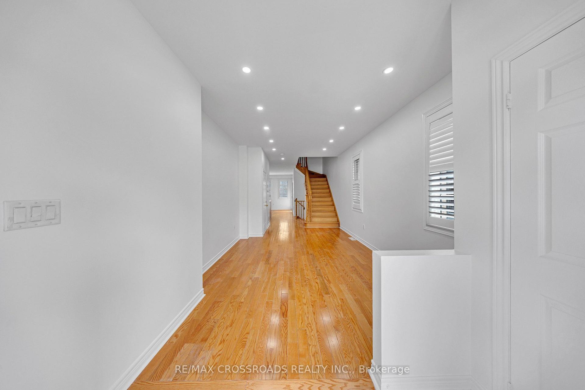 Photo 18 of 138 Angus Drive, Ajax, Central — HOMEH