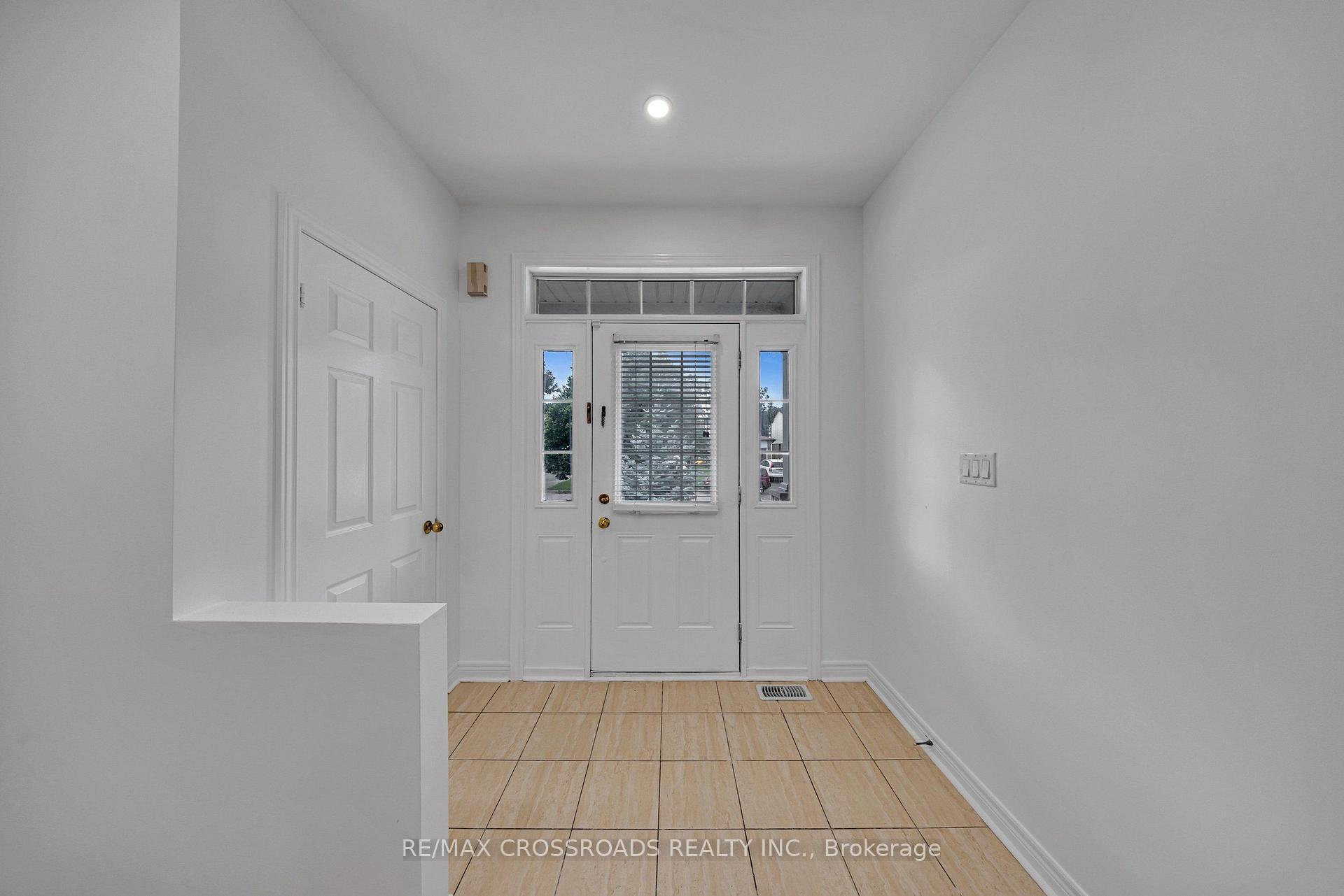 Photo 19 of 138 Angus Drive, Ajax, Central — HOMEH