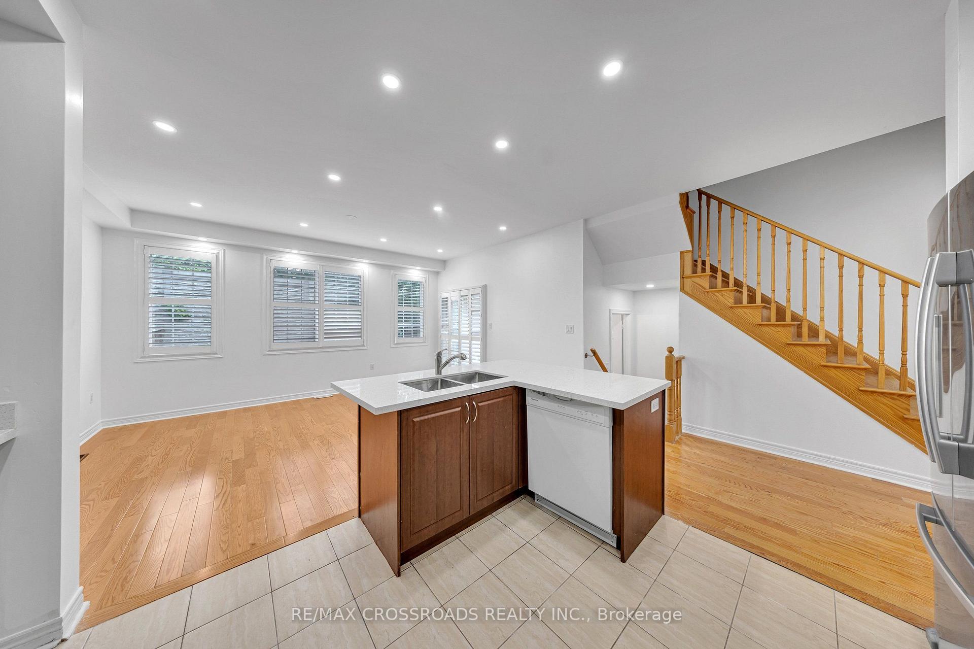 Photo 28 of 138 Angus Drive, Ajax, Central — HOMEH