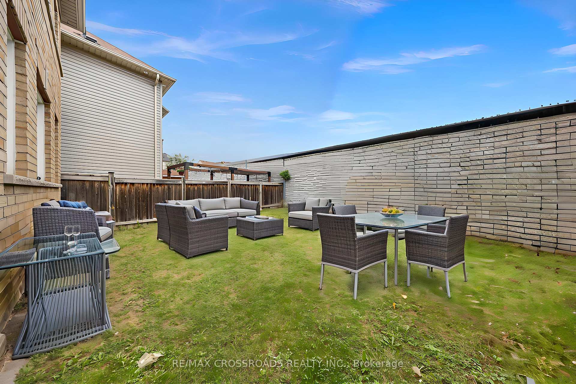 Photo 43 of 138 Angus Drive, Ajax, Central — HOMEH