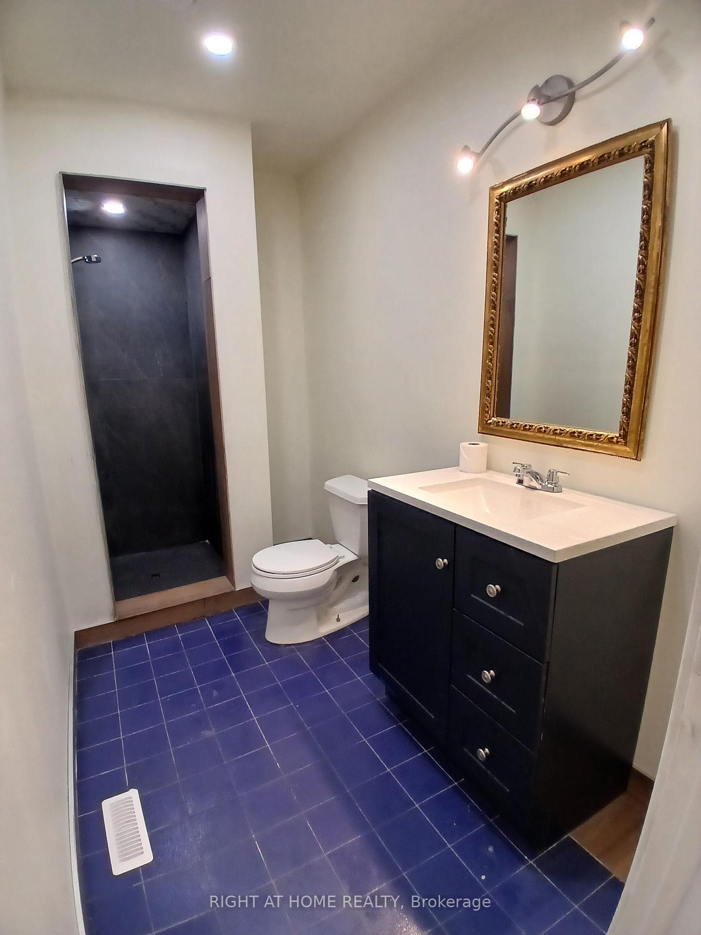 Photo 15 of 9 Ivan Nelson Drive, North York, Westminster-Branson — HOMEH