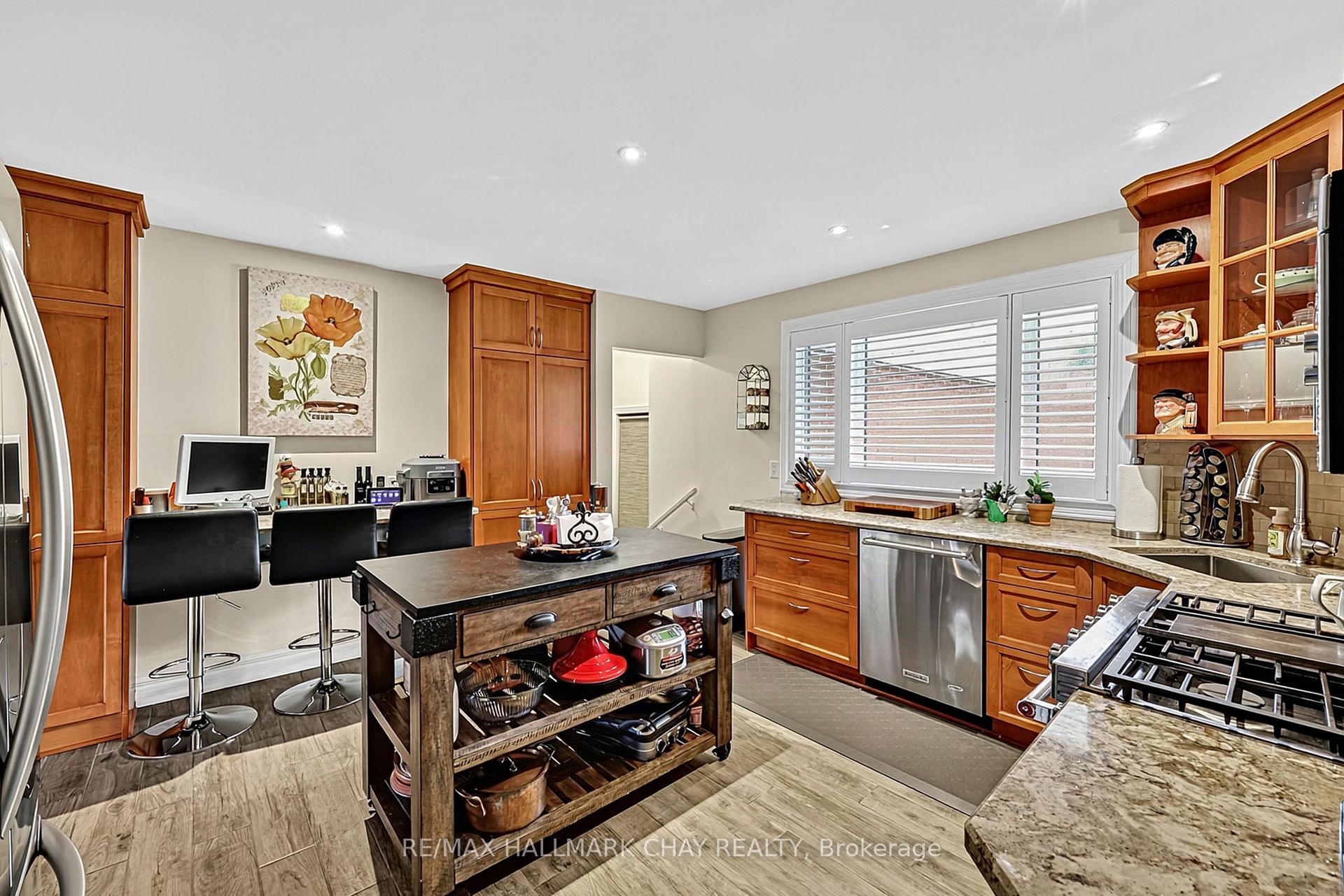 Photo 5 of 20 Rodcliff Road, New Tecumseth, Tottenham — HOMEH