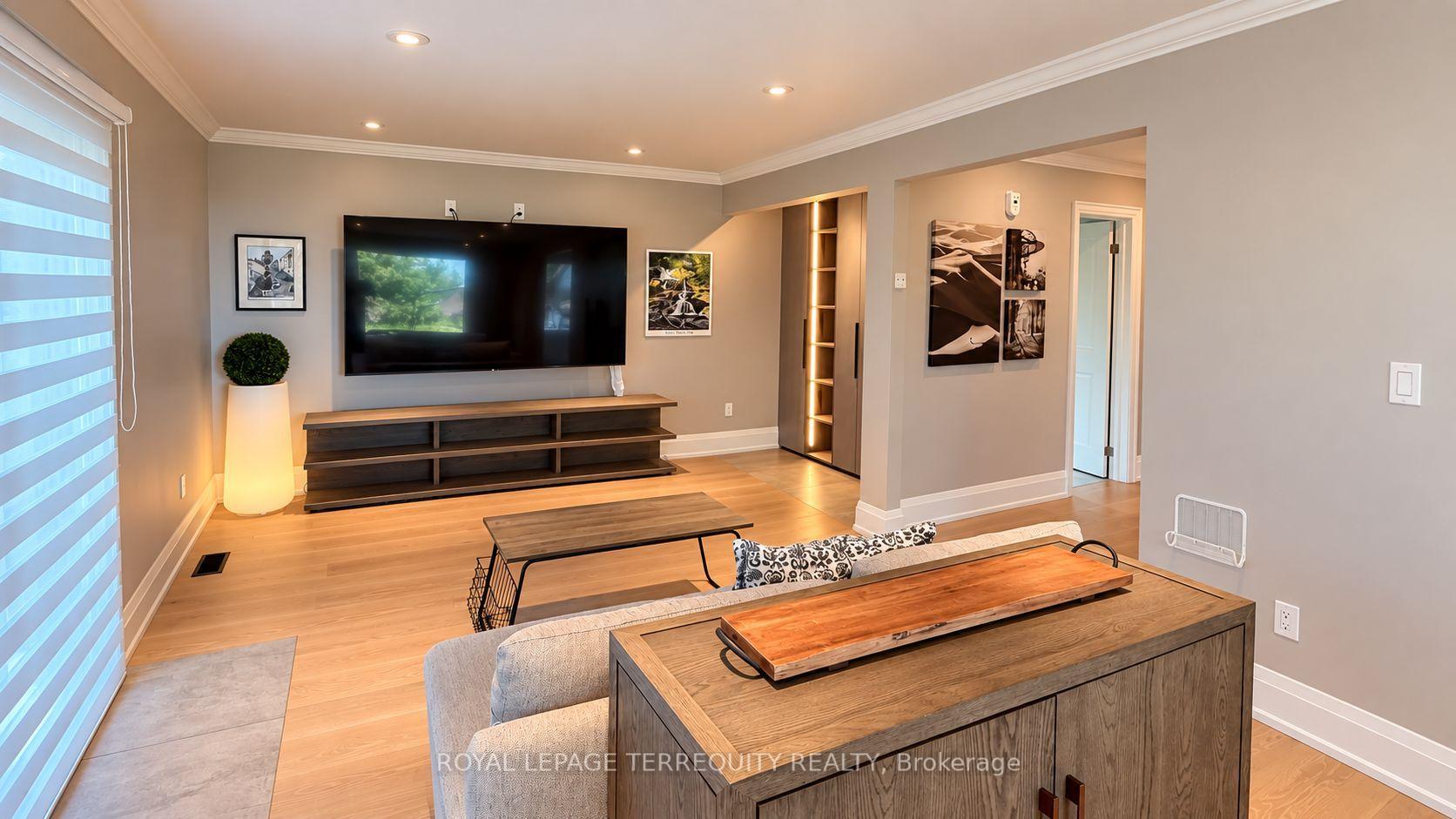 Photo 5 of 410 Kerman Avenue, Grimsby, Grimsby Beach — HOMEH