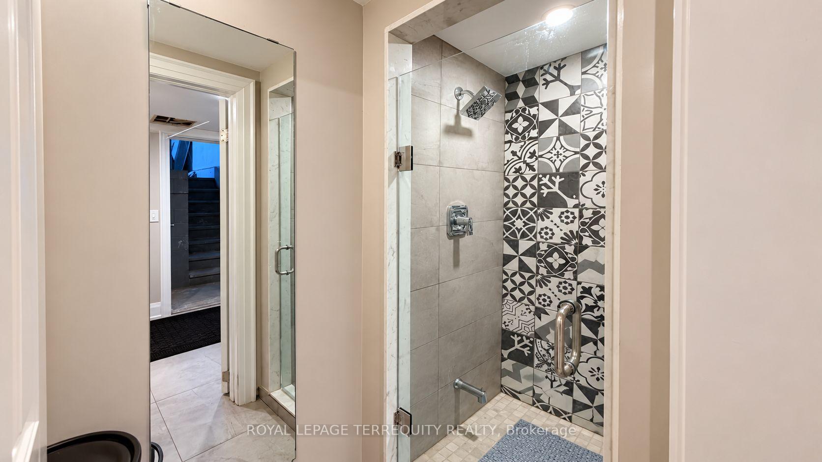 Photo 15 of 410 Kerman Avenue, Grimsby, Grimsby Beach — HOMEH
