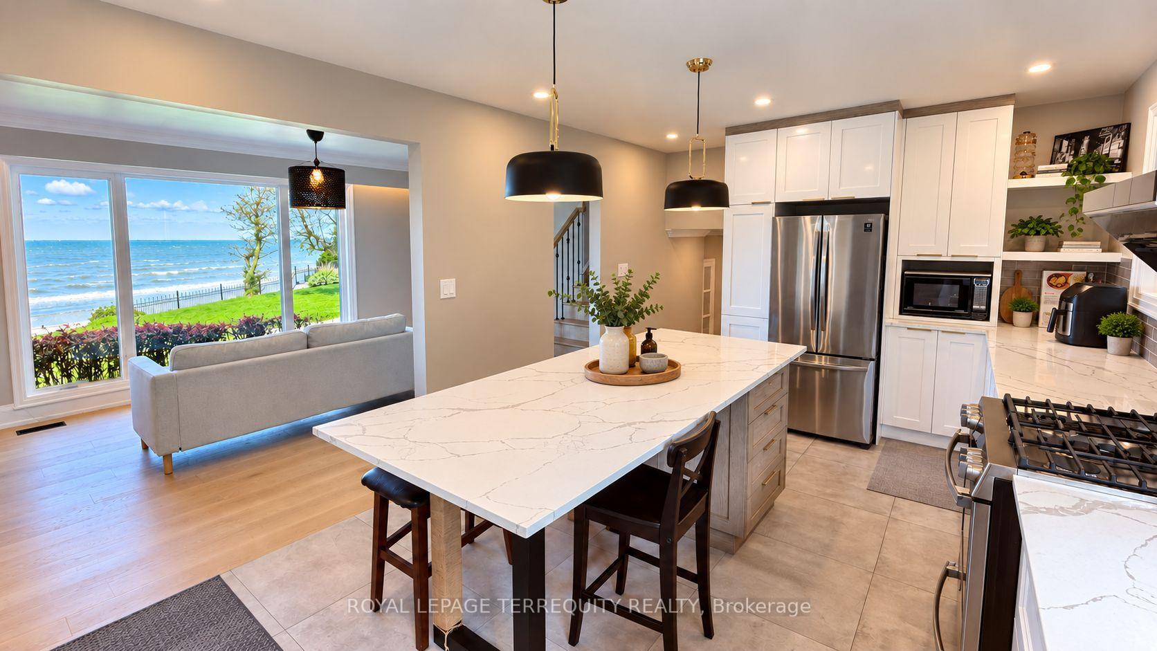 Photo 16 of 410 Kerman Avenue, Grimsby, Grimsby Beach — HOMEH