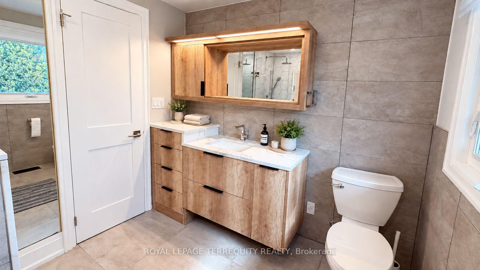 Photo 20 of 410 Kerman Avenue, Grimsby, Grimsby Beach — HOMEH