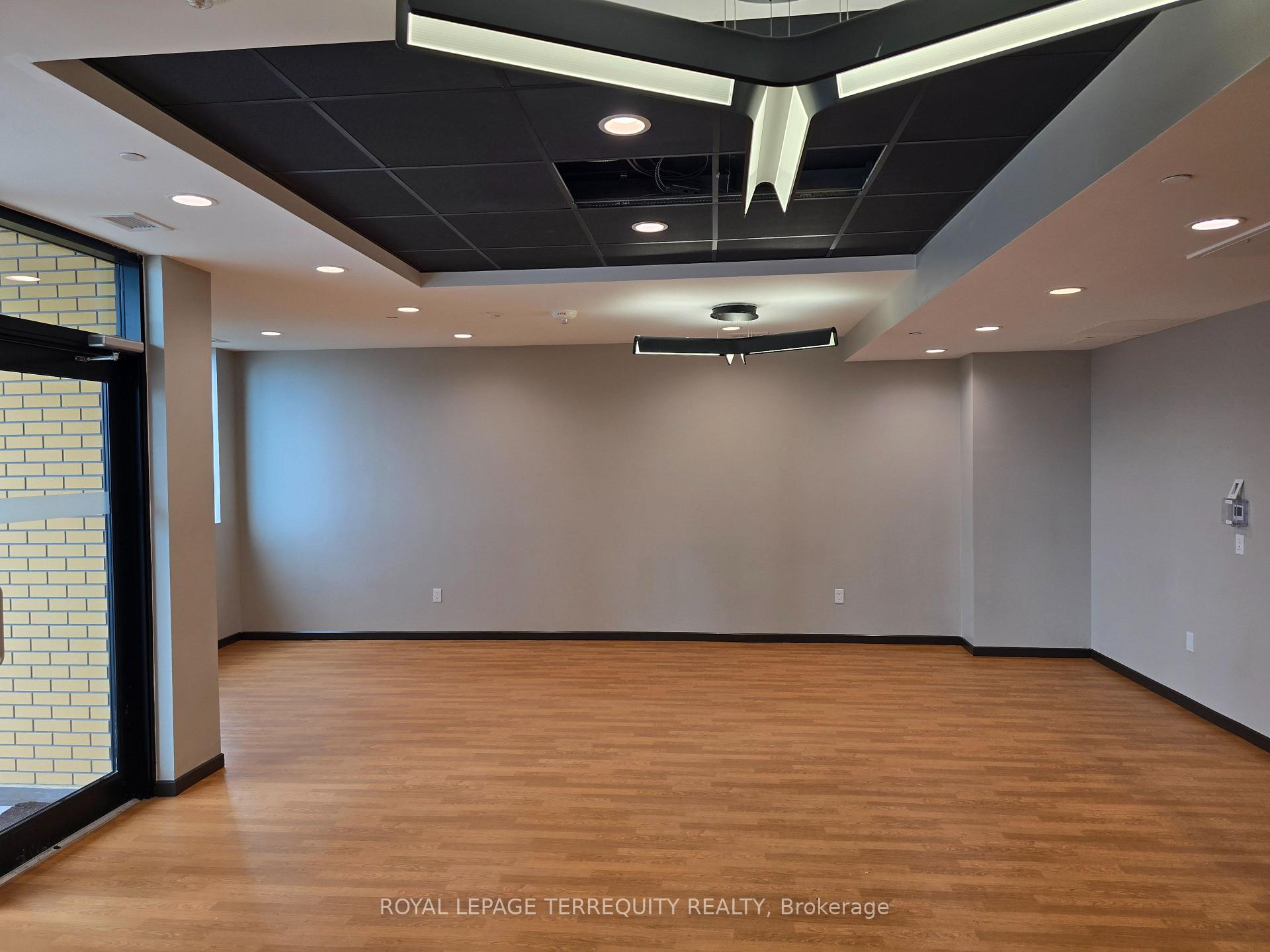 Photo 8 of Unit 2402, 108 Garment Street, Kitchener, Cherry Hill — HOMEH