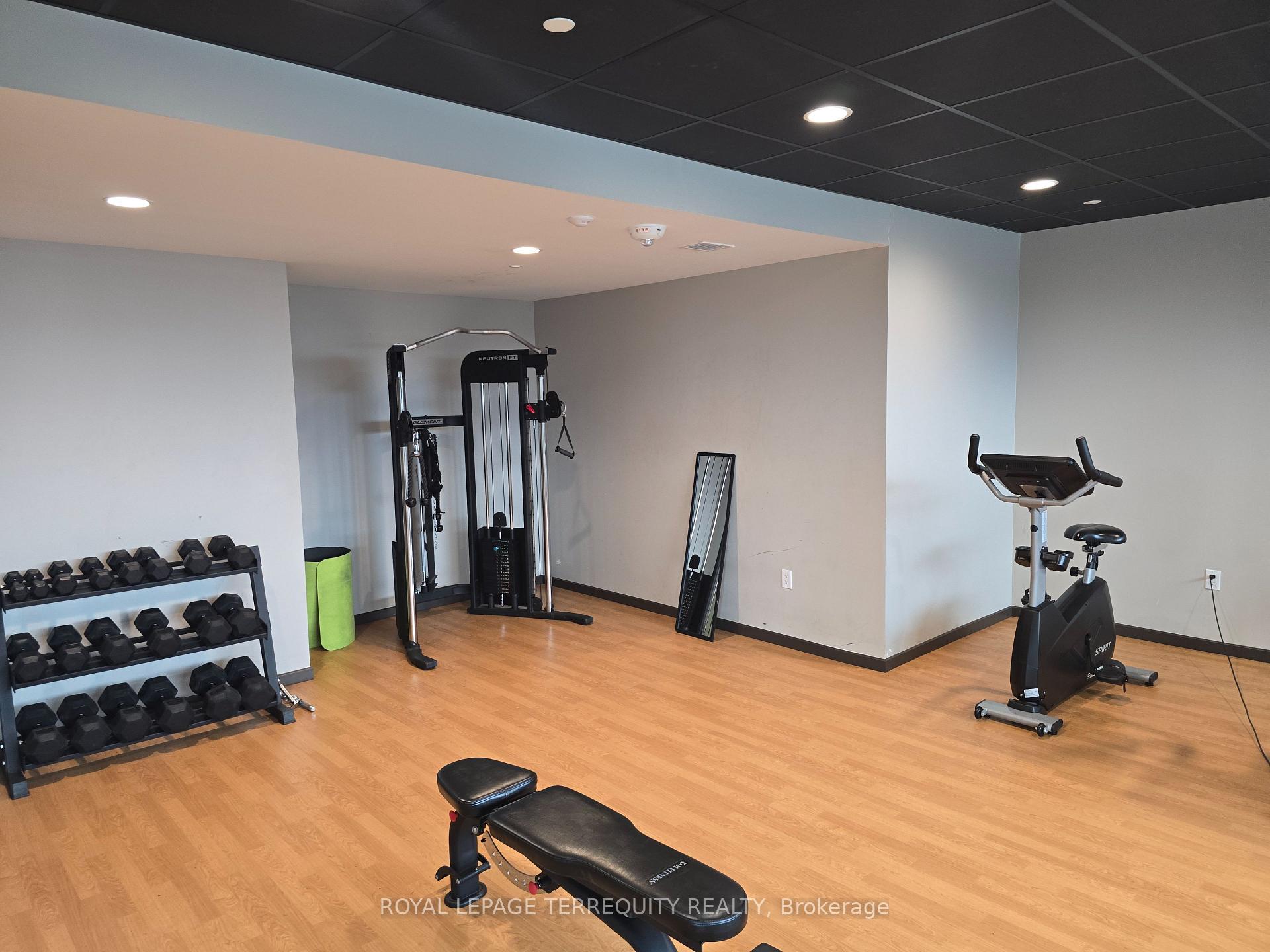 Photo 9 of Unit 2402, 108 Garment Street, Kitchener, Cherry Hill — HOMEH