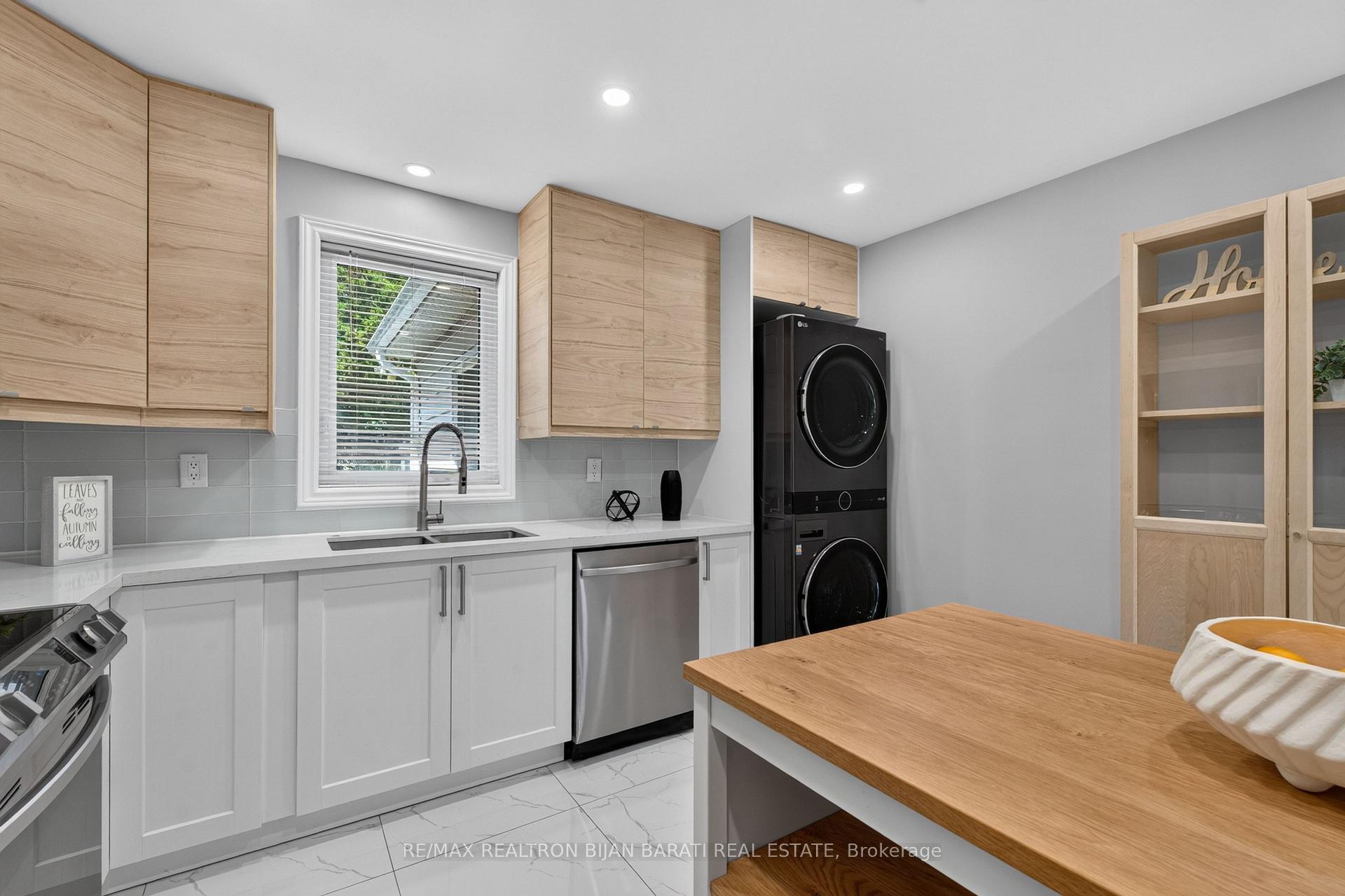 Photo 13 of 42 Franklin Avenue, North York, Lansing-Westgate — HOMEH