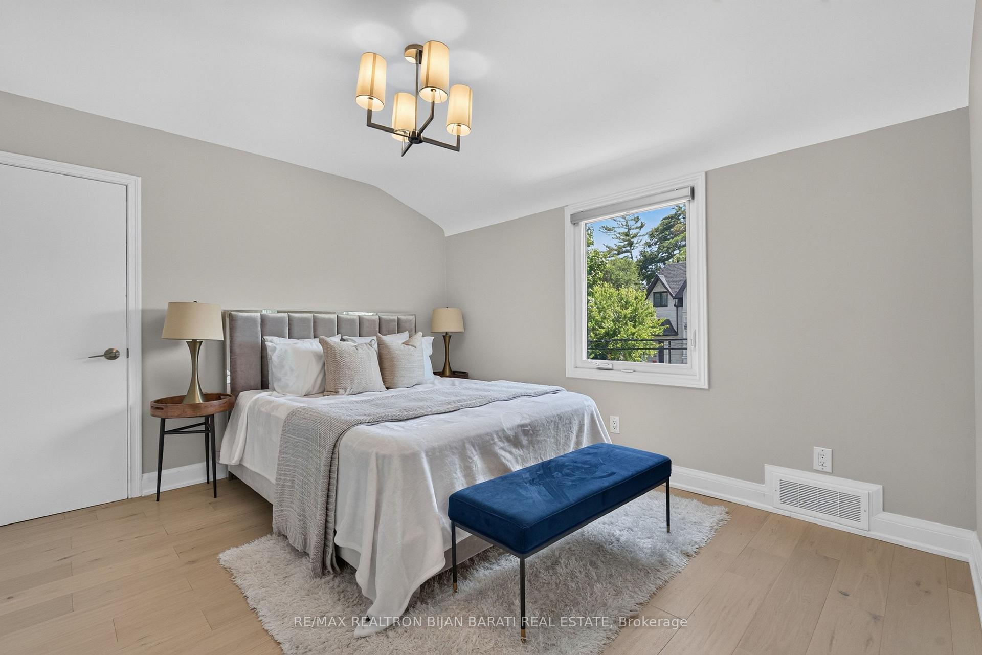 Photo 24 of 42 Franklin Avenue, North York, Lansing-Westgate — HOMEH