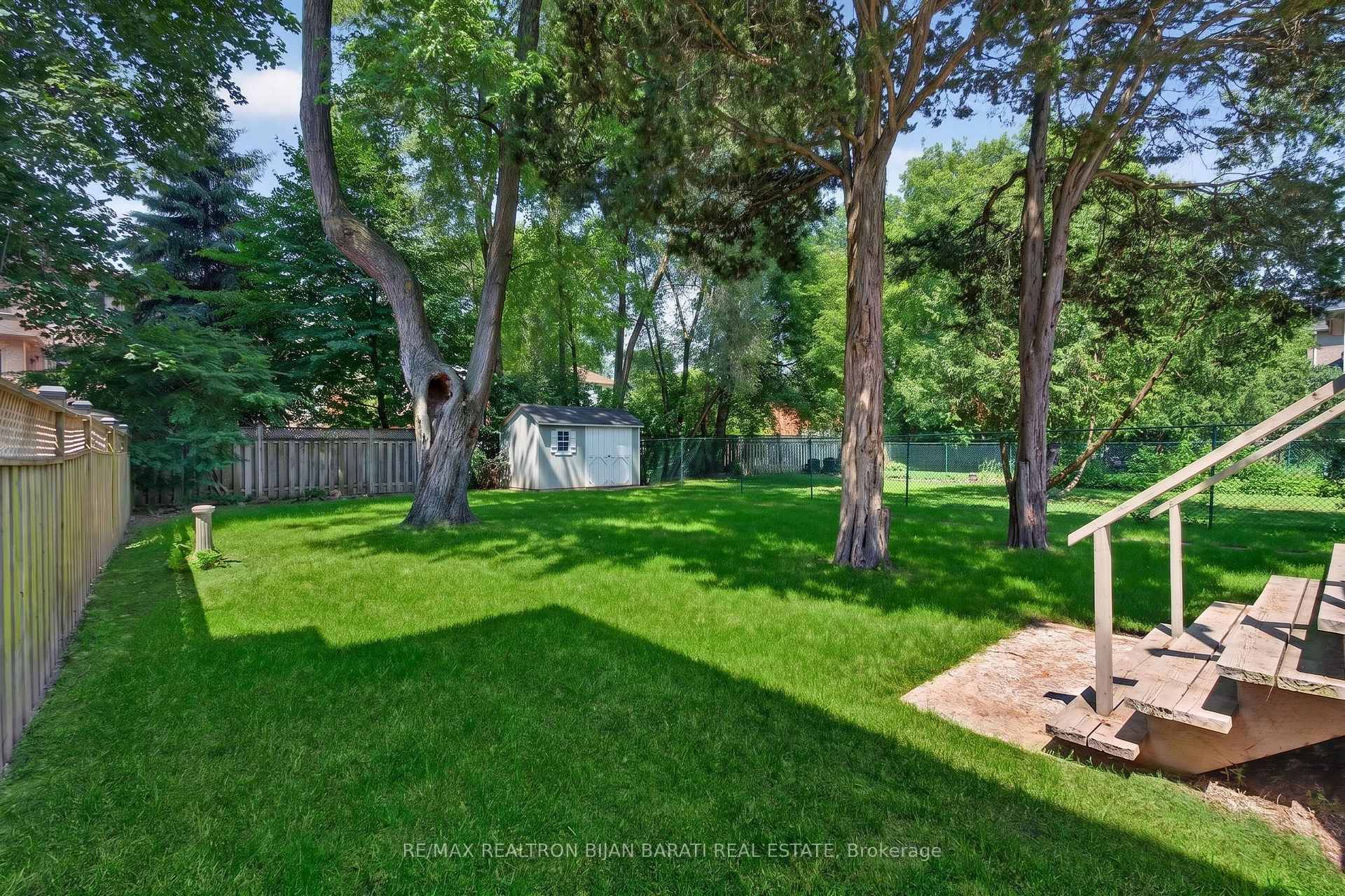 Photo 39 of 42 Franklin Avenue, North York, Lansing-Westgate — HOMEH