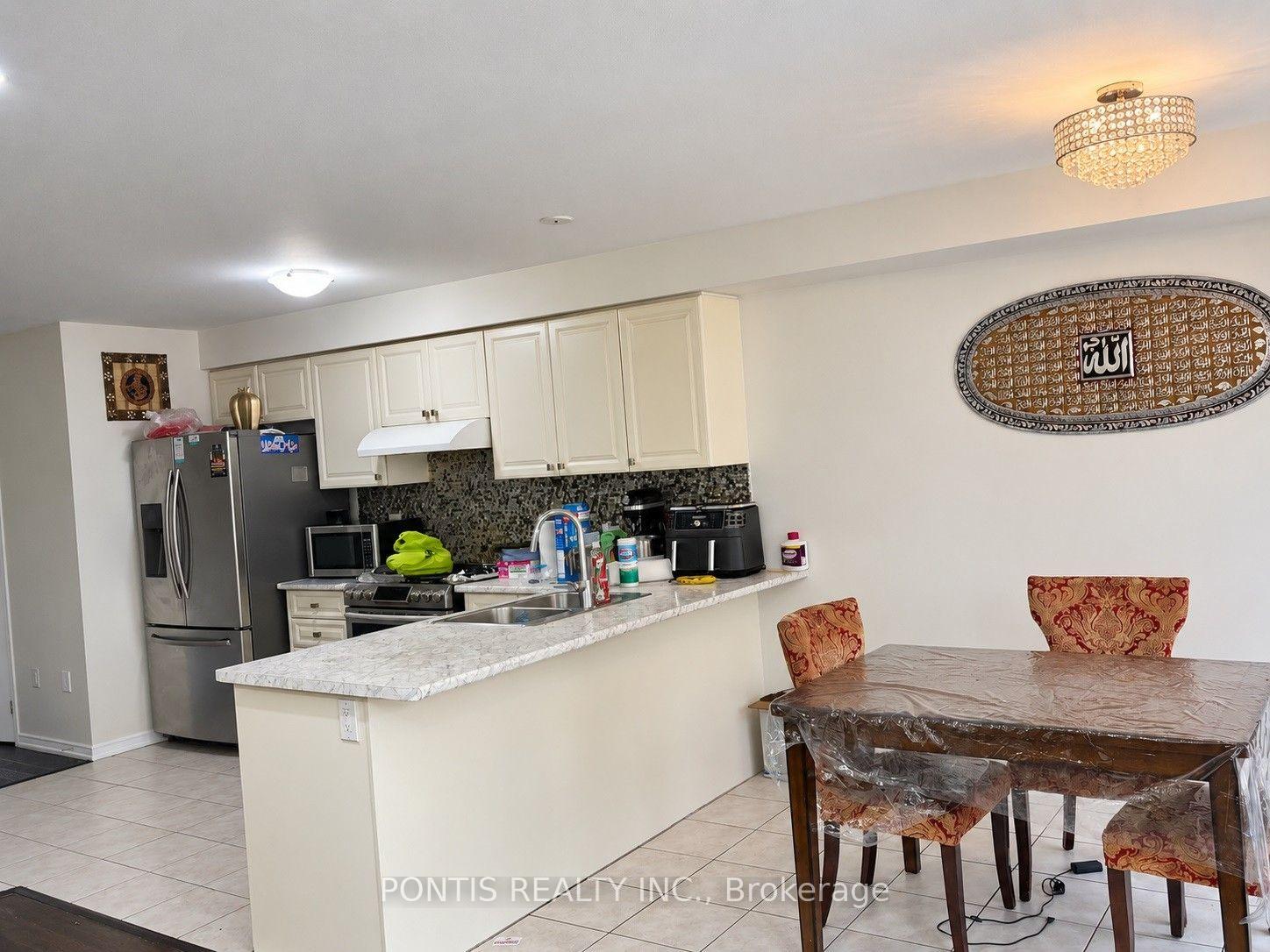 Photo 23 of 86 Munro Circle, Brantford, Empire South — HOMEH