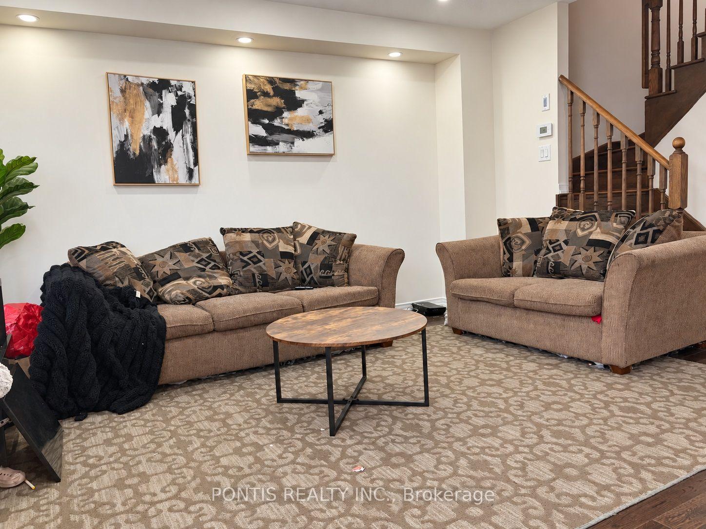 Photo 12 of 86 Munro Circle, Brantford, Empire South — HOMEH