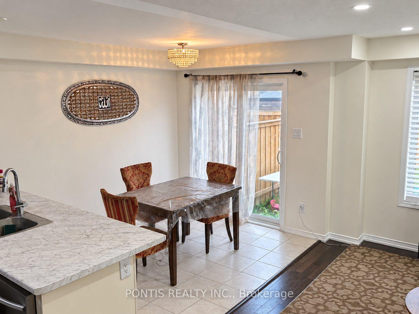 Photo 22 of 86 Munro Circle, Brantford, Empire South — HOMEH