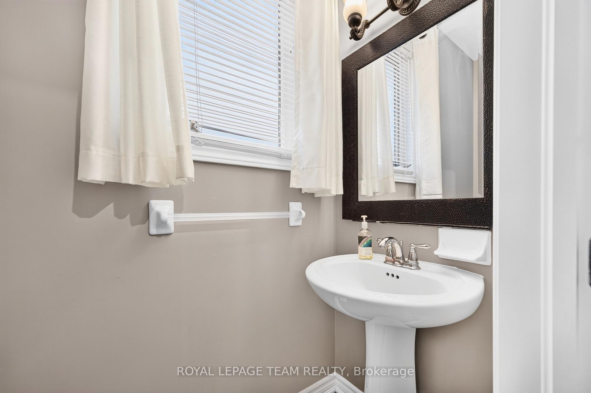 Photo 8 of 340 Gallantry Way, Ottawa, Stittsville (North) — HOMEH