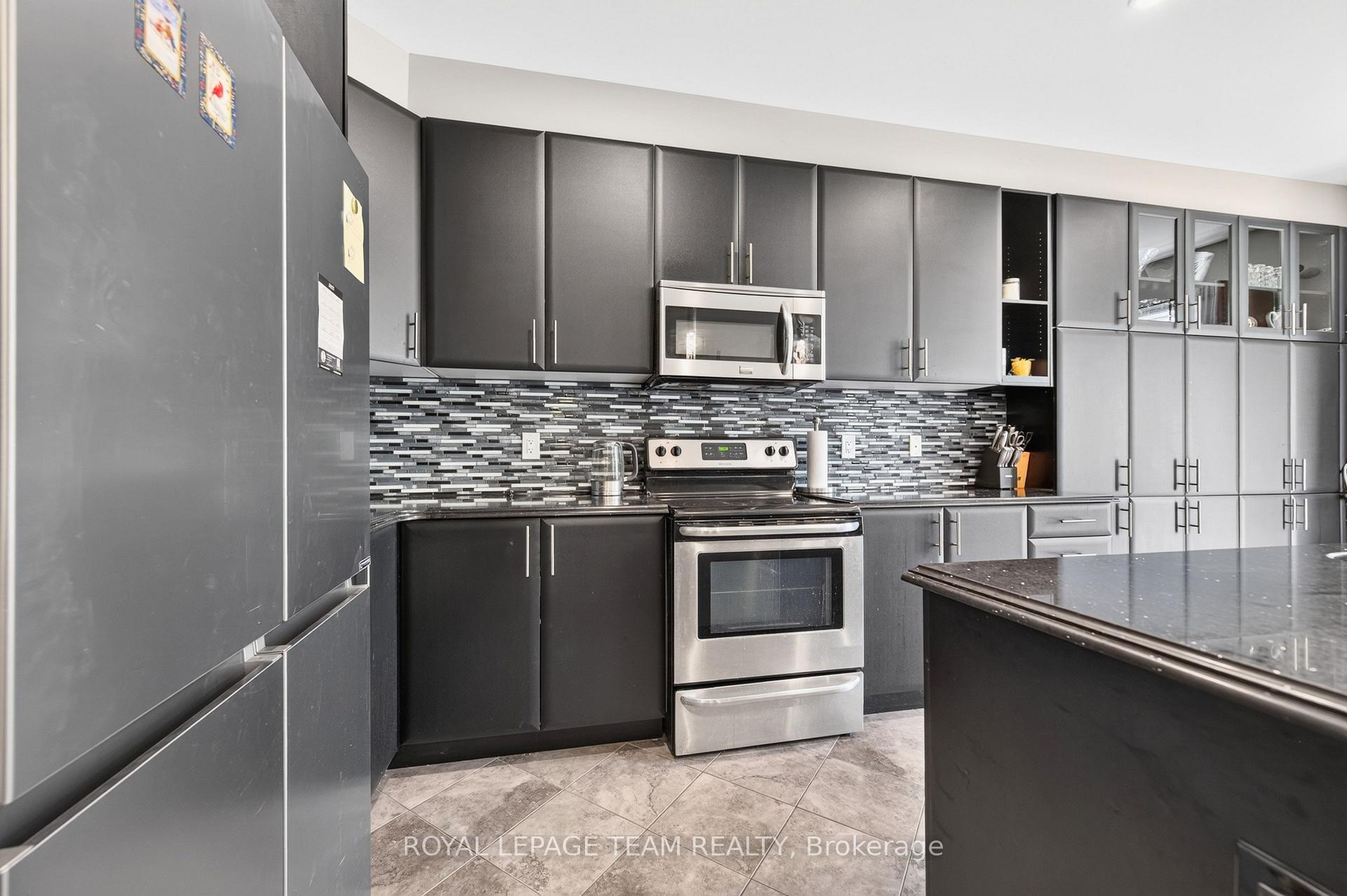 Photo 19 of 340 Gallantry Way, Ottawa, Stittsville (North) — HOMEH