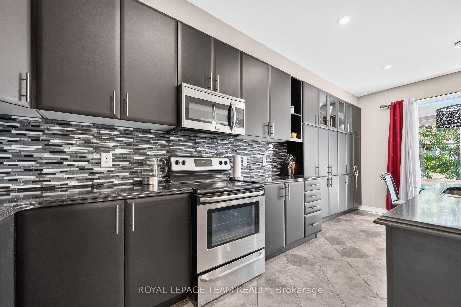 Photo 20 of 340 Gallantry Way, Ottawa, Stittsville (North) — HOMEH