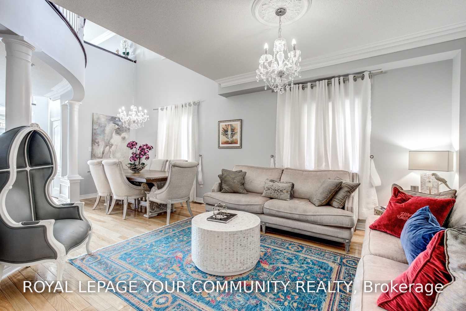 Photo 12 of 134 Greenview Circle, Vaughan, Rural Vaughan — HOMEH
