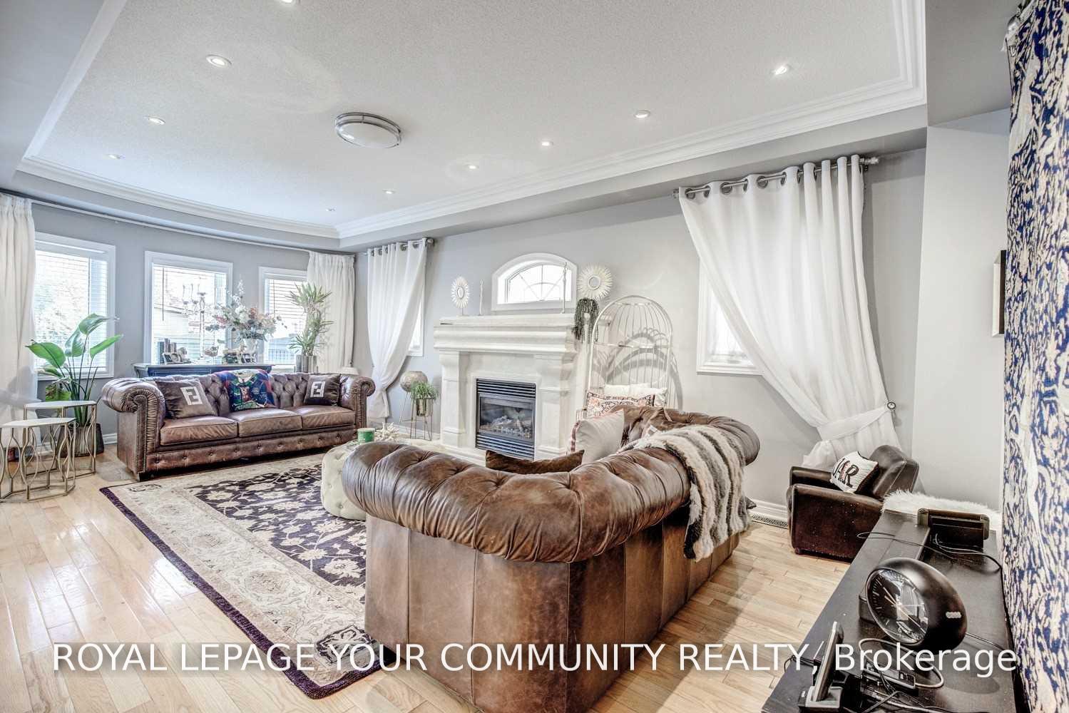 Photo 14 of 134 Greenview Circle, Vaughan, Rural Vaughan — HOMEH