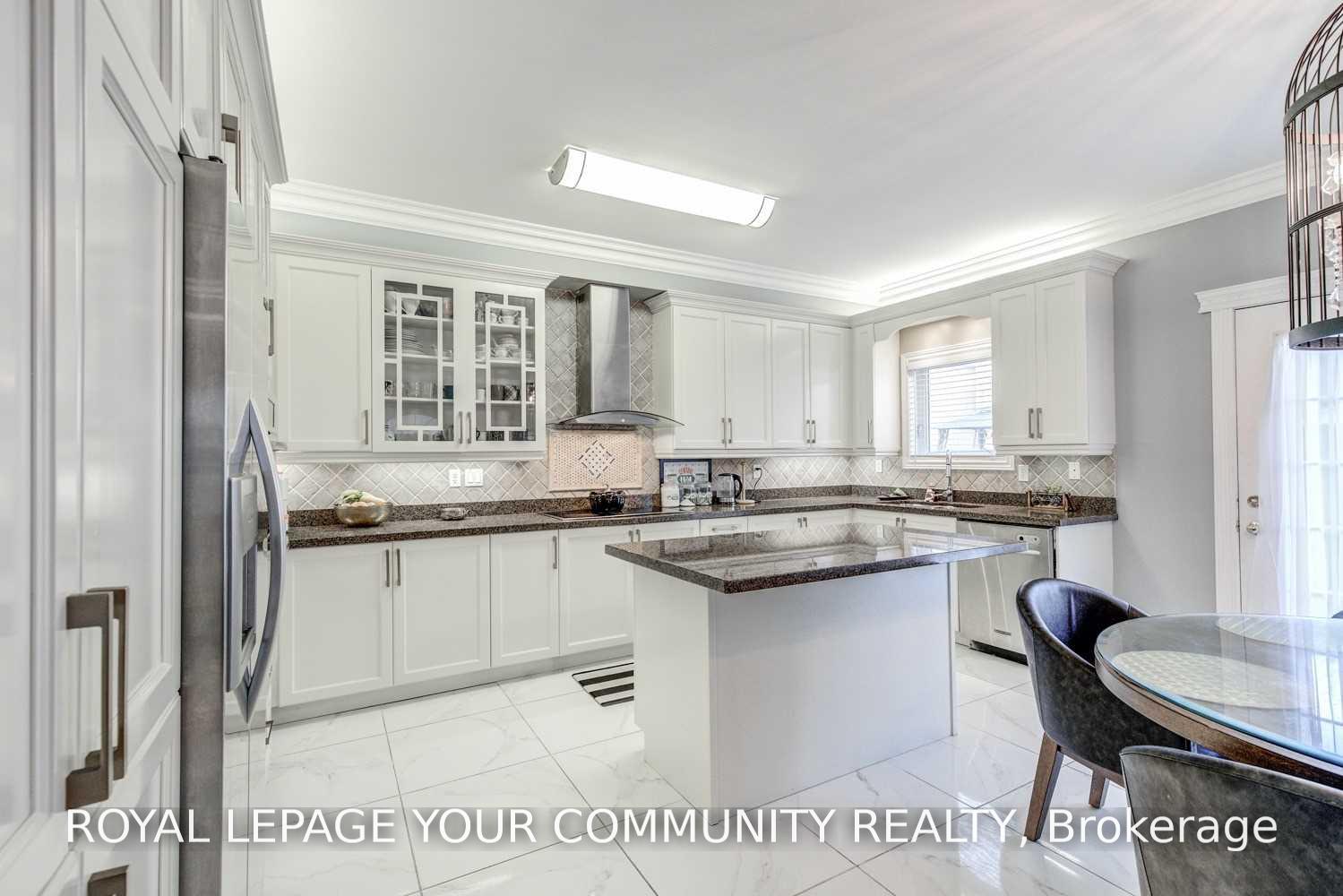 Photo 21 of 134 Greenview Circle, Vaughan, Rural Vaughan — HOMEH