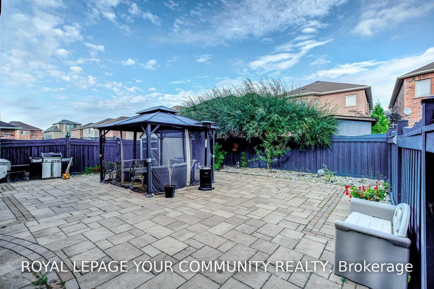 Photo 35 of 134 Greenview Circle, Vaughan, Rural Vaughan — HOMEH