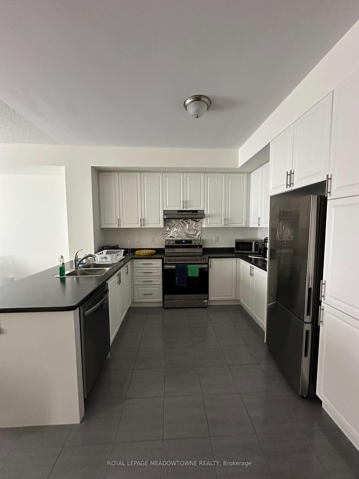 Photo 11 of 130 Sapphire Way, Thorold, Rolling Meadows — HOMEH