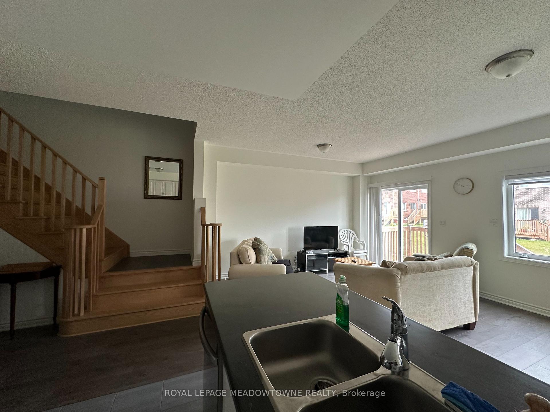 Photo 14 of 130 Sapphire Way, Thorold, Rolling Meadows — HOMEH